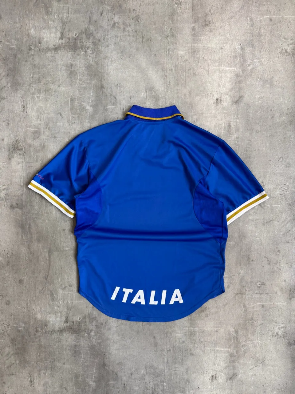 1996/97 Italy x Nike Home Football Shirt