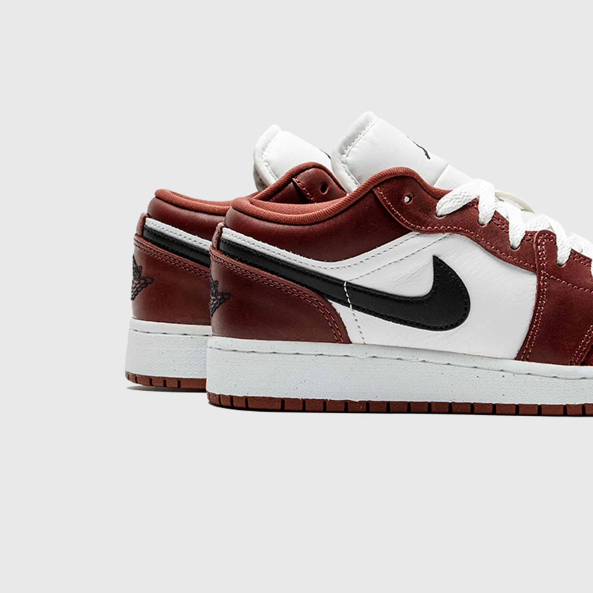 AIR JORDAN 1 LOW SE (GS) DARK PONY