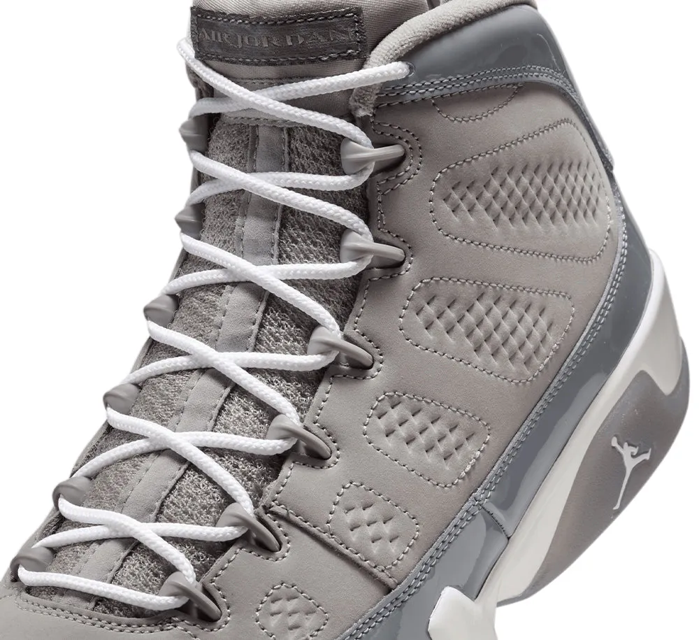 Air Jordan 9 Retro