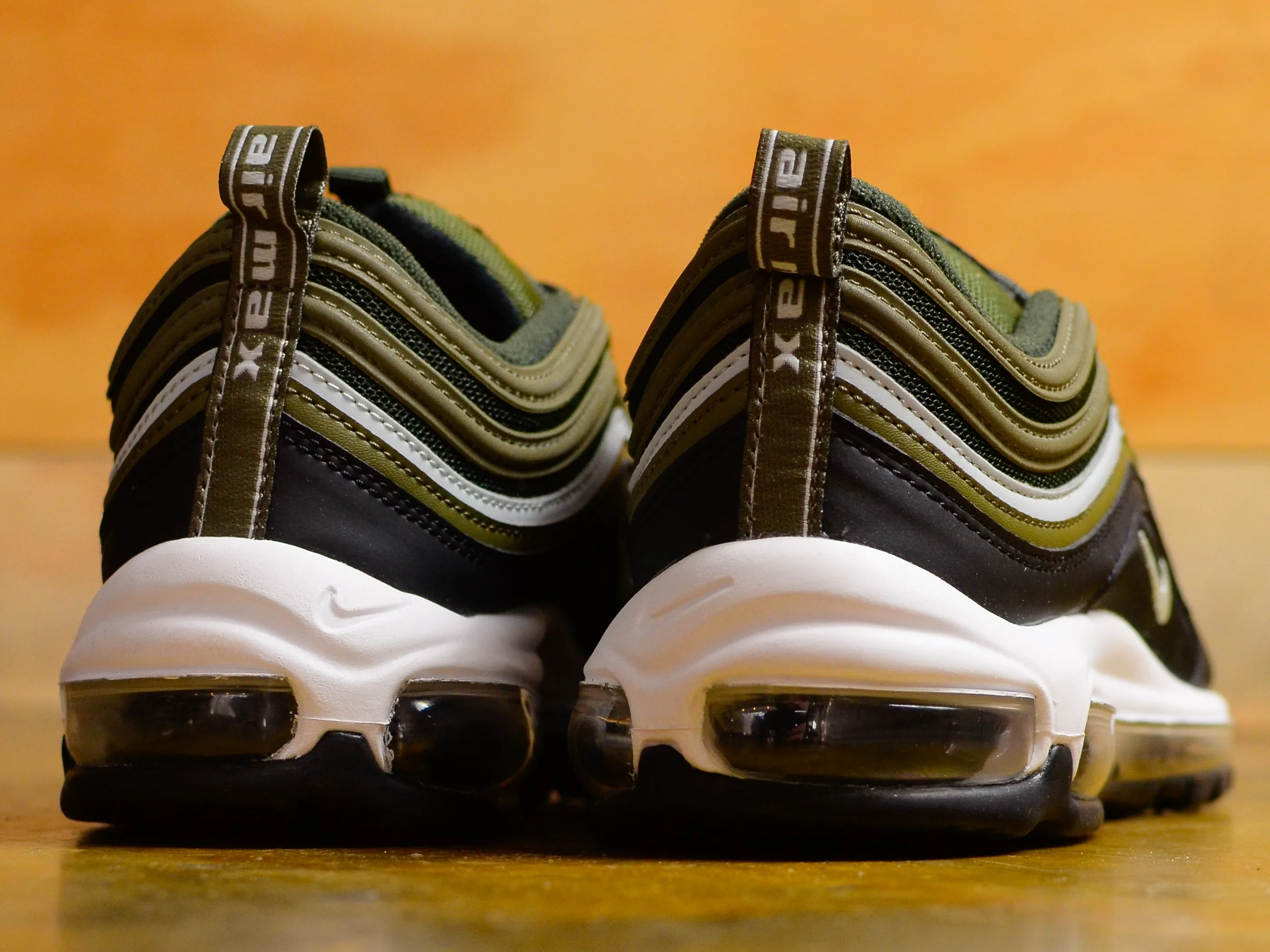 Air Max 97 -Medium Olive / Light Silver