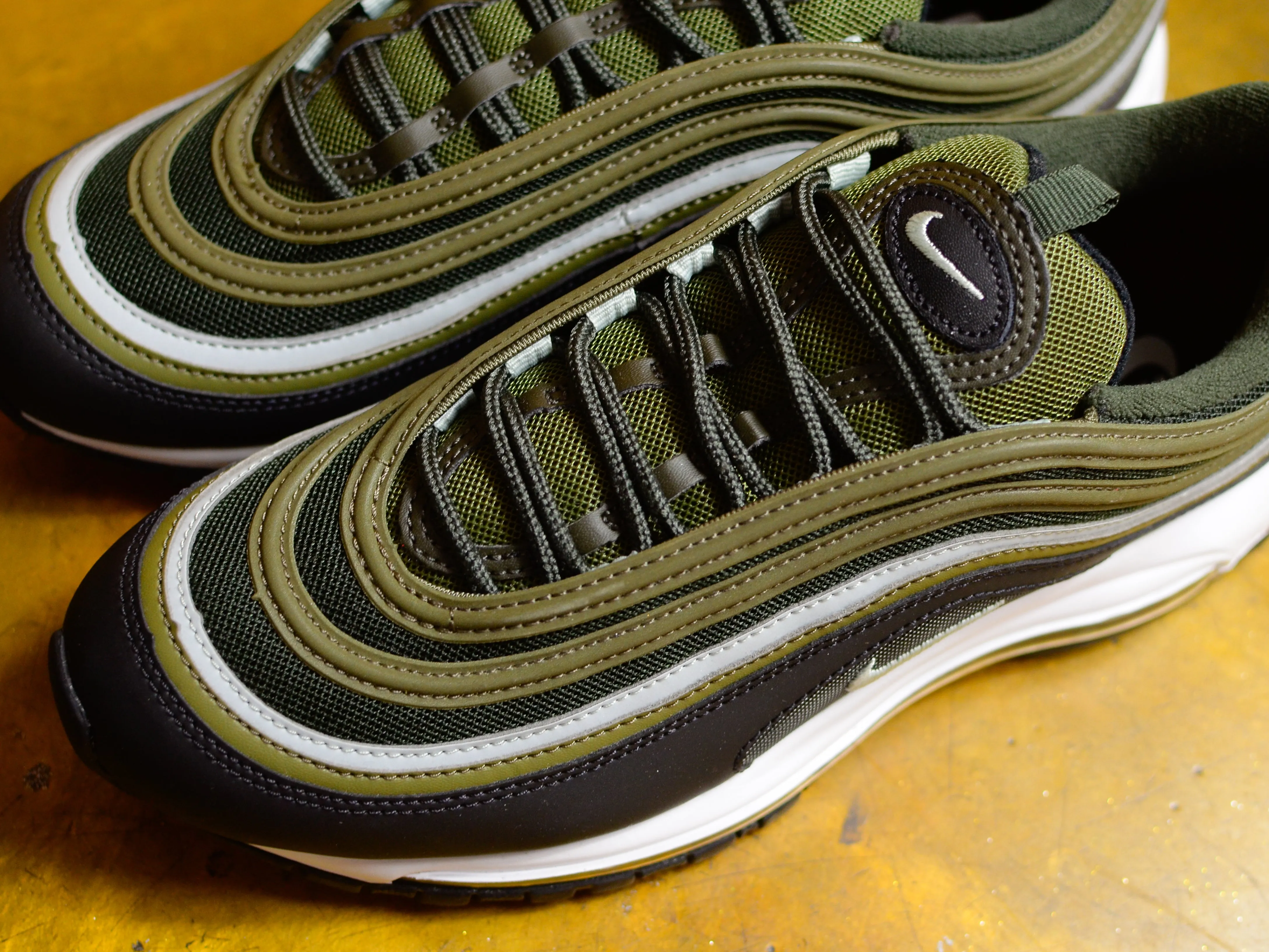 Air Max 97 -Medium Olive / Light Silver
