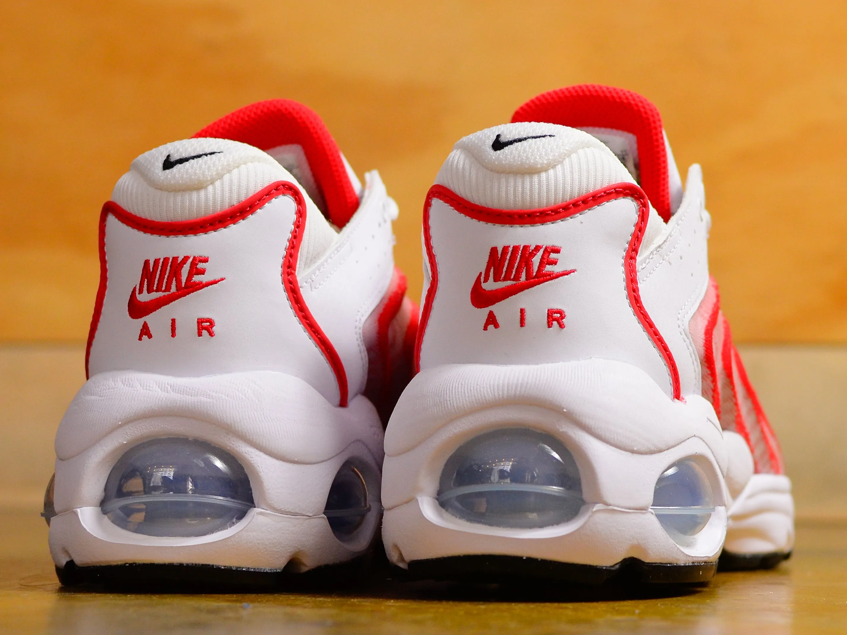 Air Max TW - White / White / Black / University Red