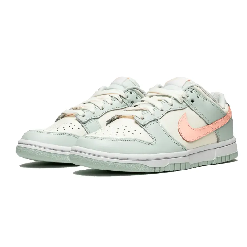 Dunk Low Barely Green (W)
