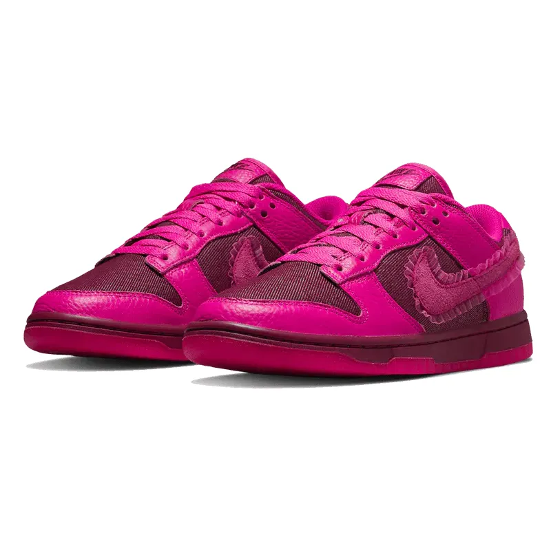 Dunk Low Valentine's Day