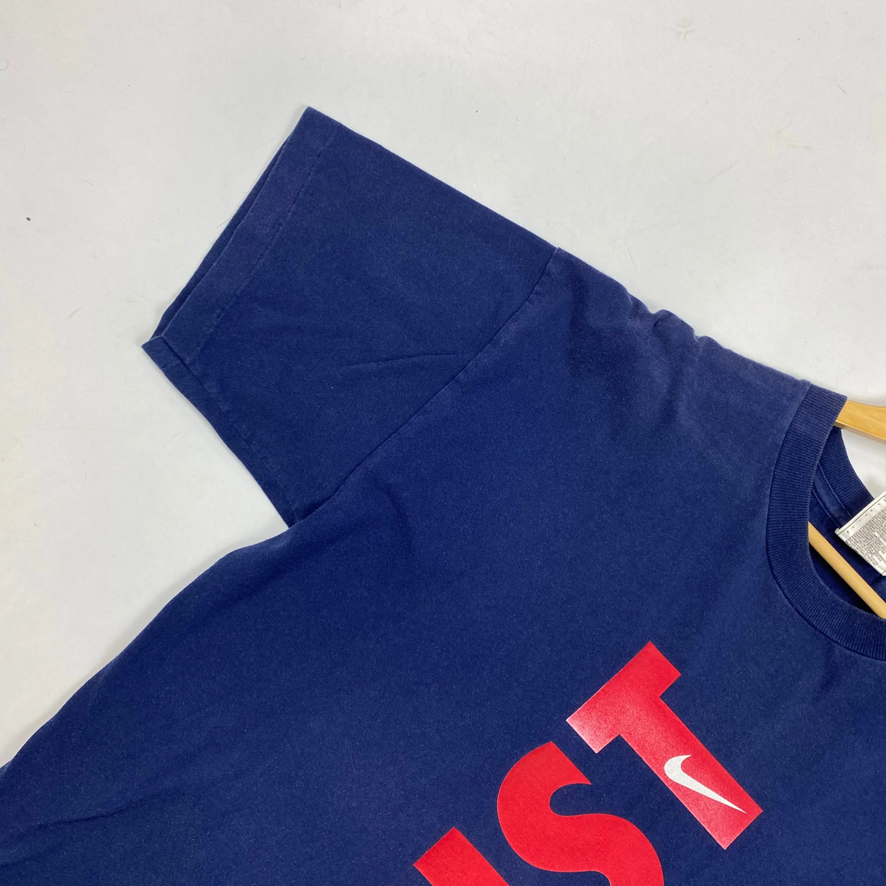 Navy Nike T Shirt (L)