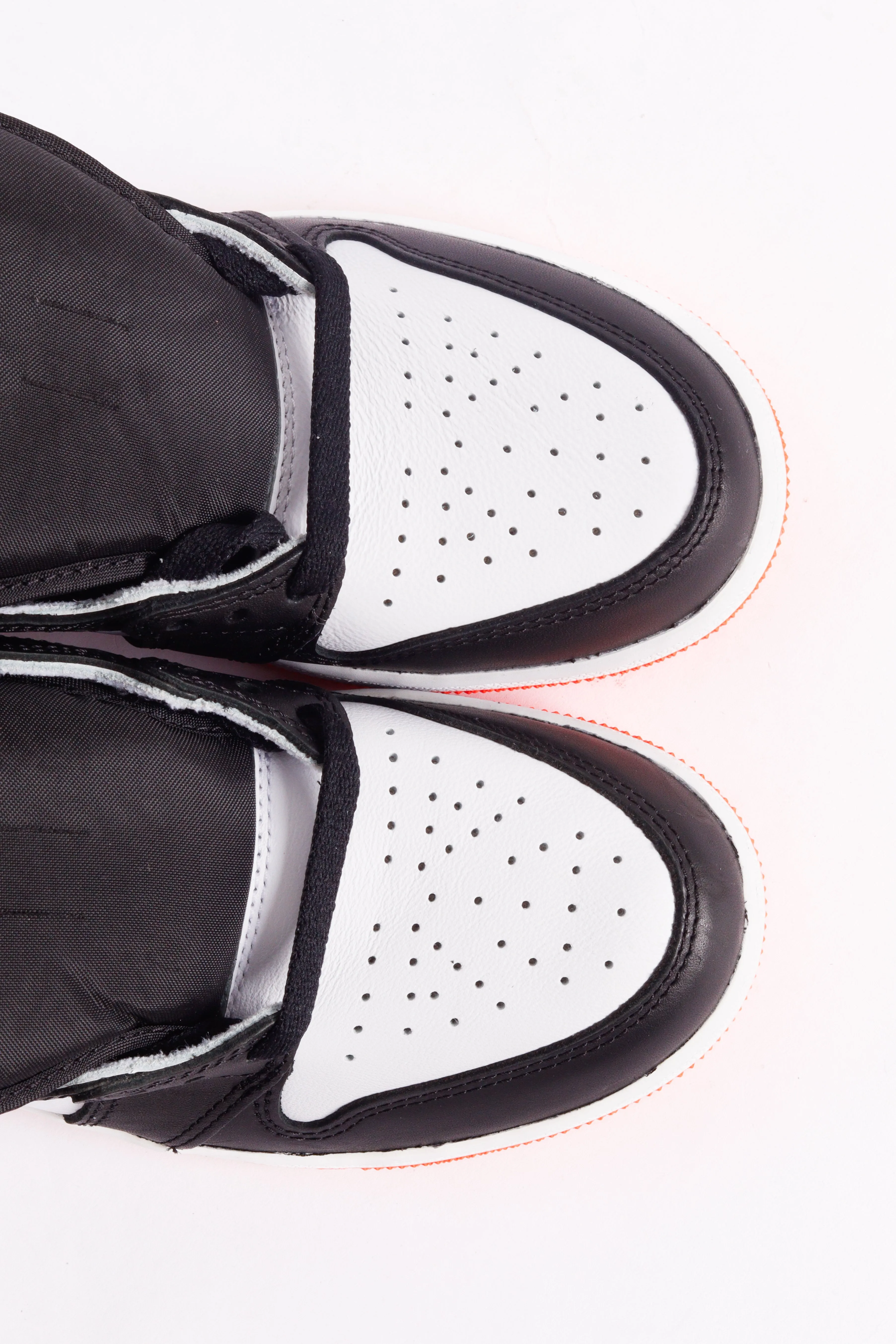 Nike Air Jordan 1 High OG 'Electro Orange' (GS) 2021