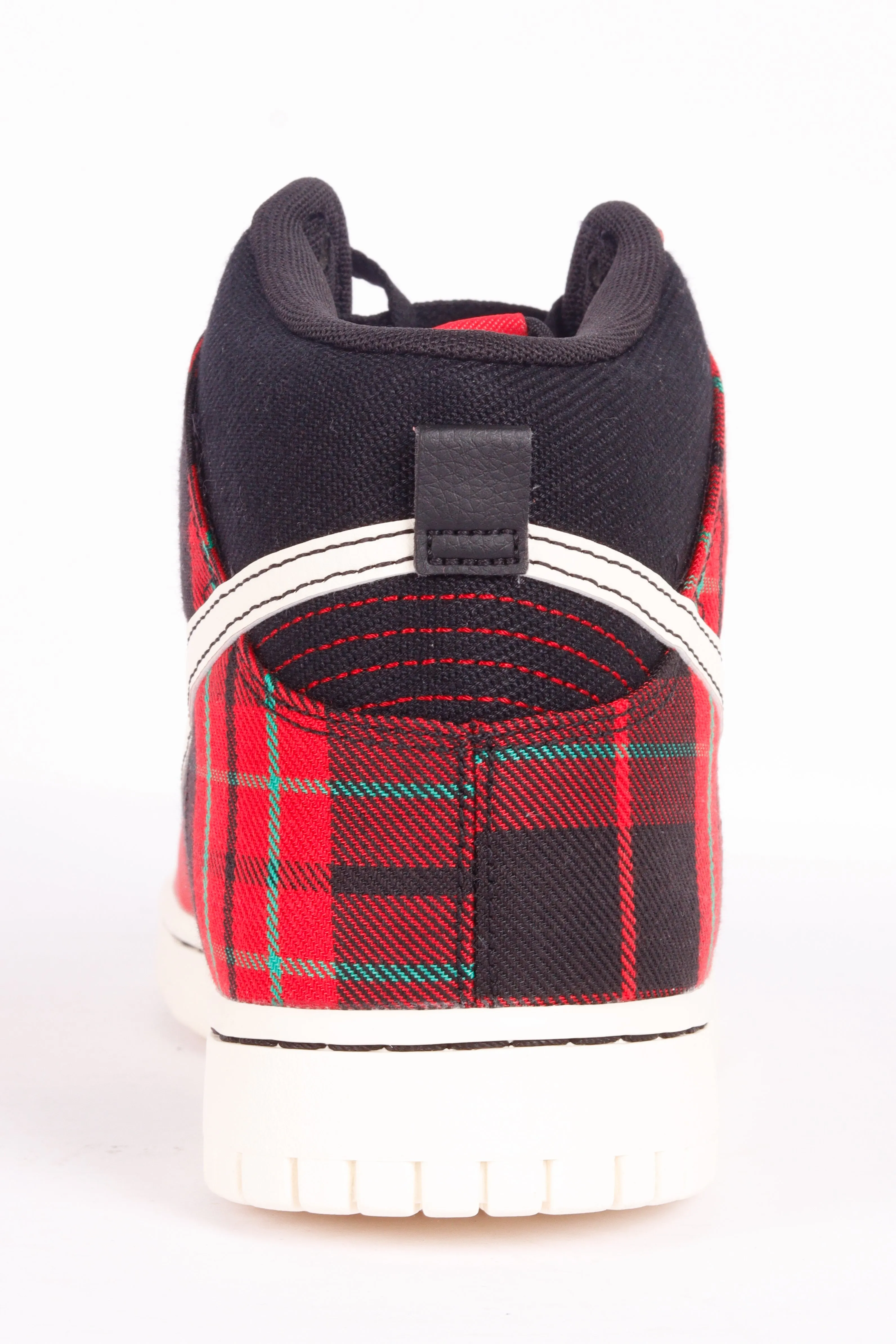 Nike Dunk High SE 'Tartan Plaid Black University Red' (2023)