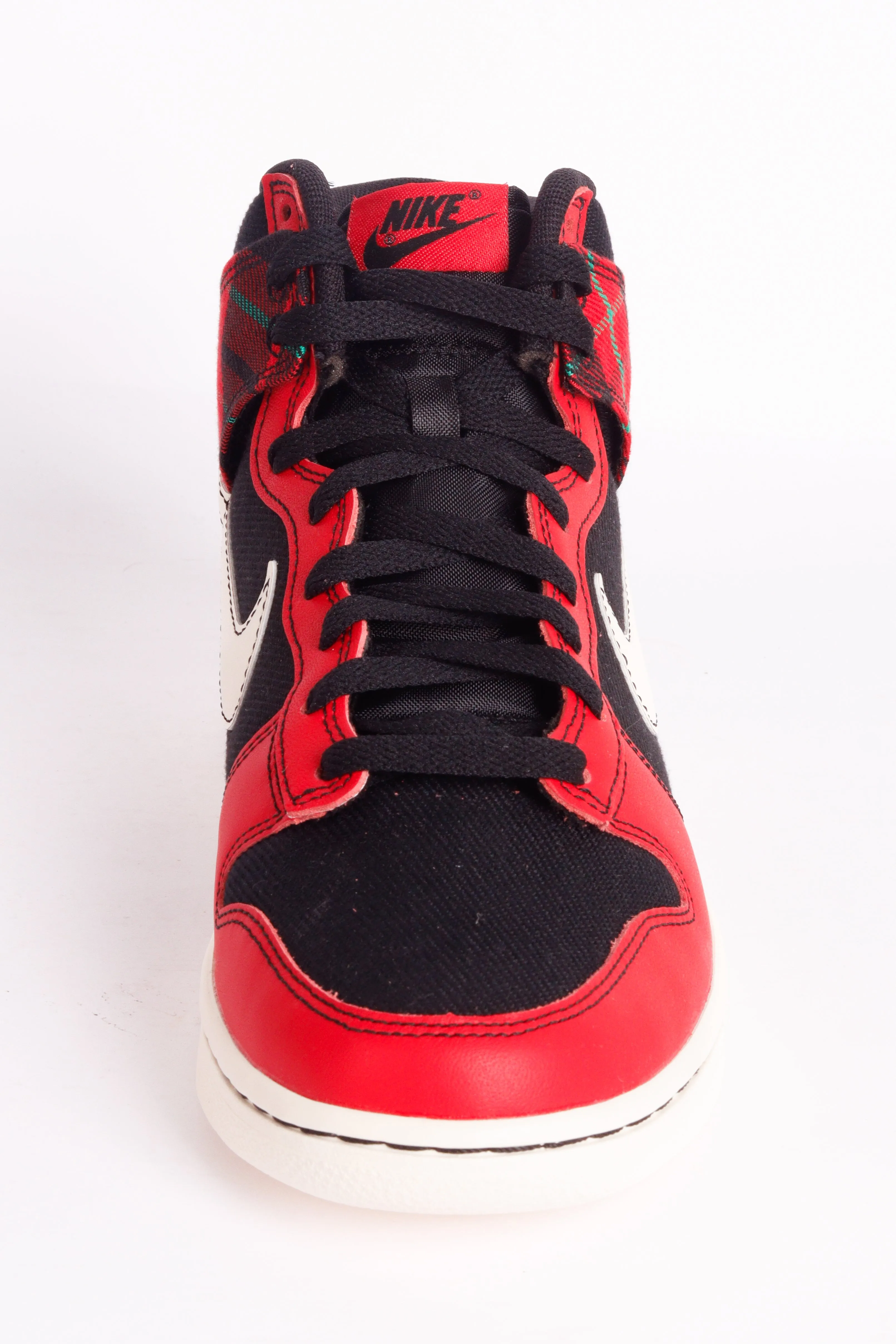 Nike Dunk High SE 'Tartan Plaid Black University Red' (2023)