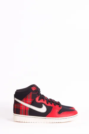 Nike Dunk High SE 'Tartan Plaid Black University Red' (2023)
