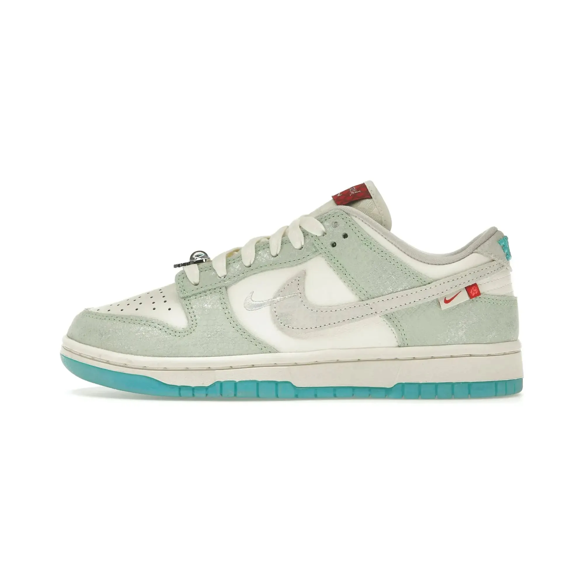 Nike Dunk Low LX Year of the Dragon