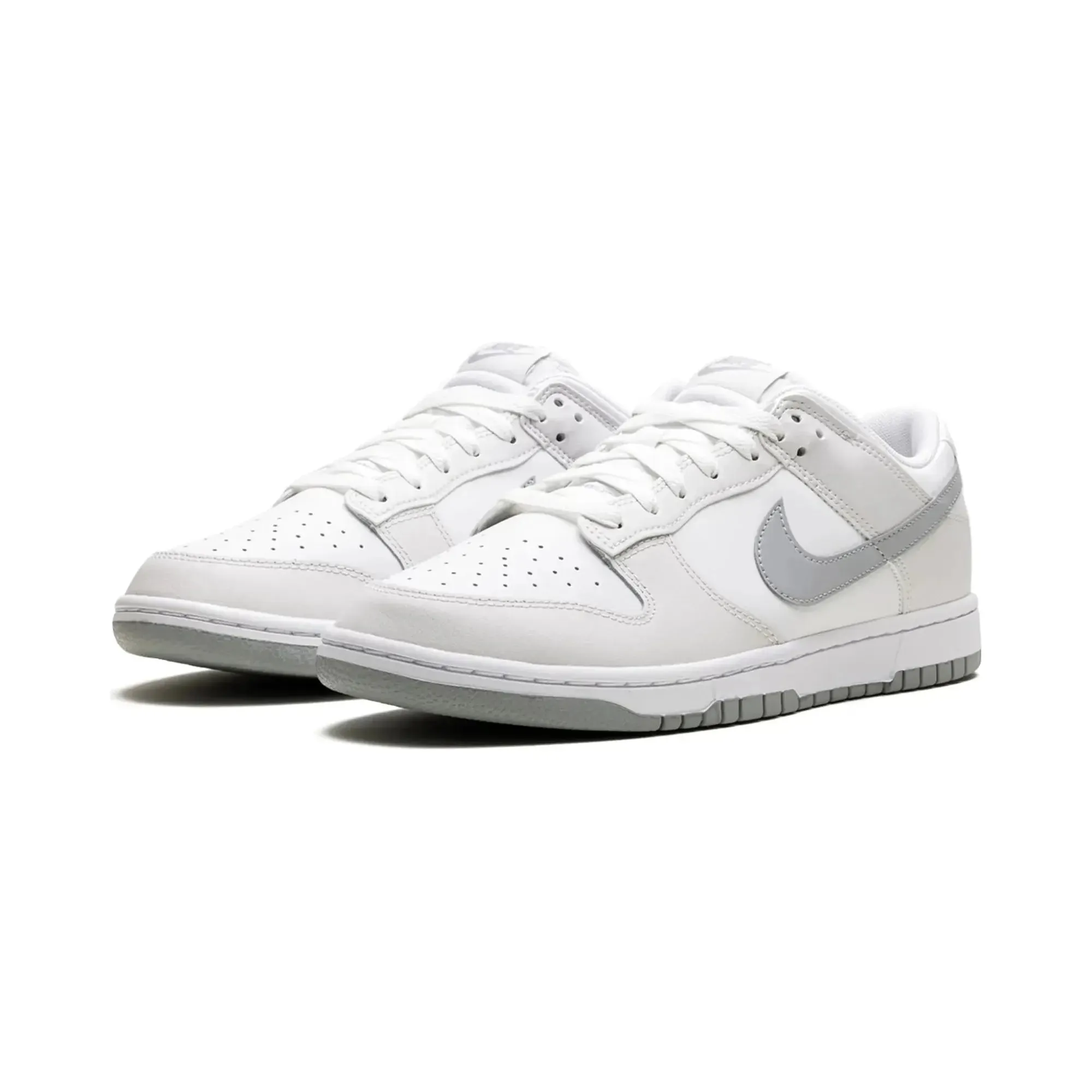 Nike Dunk Low Retro Summit White Light Smoke Grey