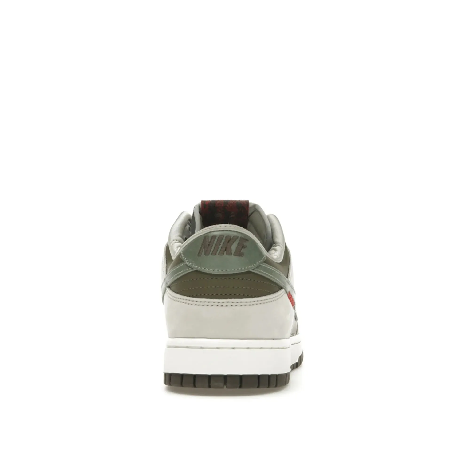 Nike Dunk Low Retro Year of the Snake