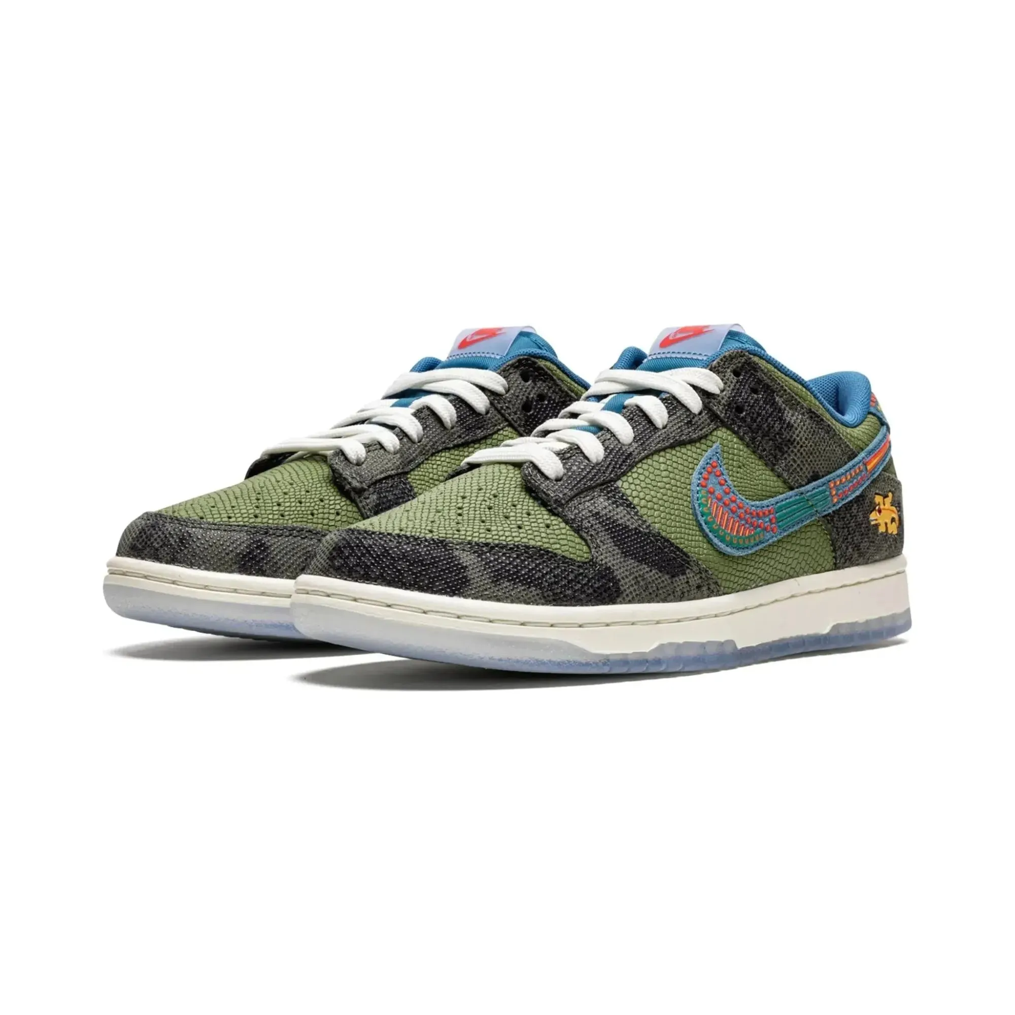 Nike Dunk Low Siempre Familia