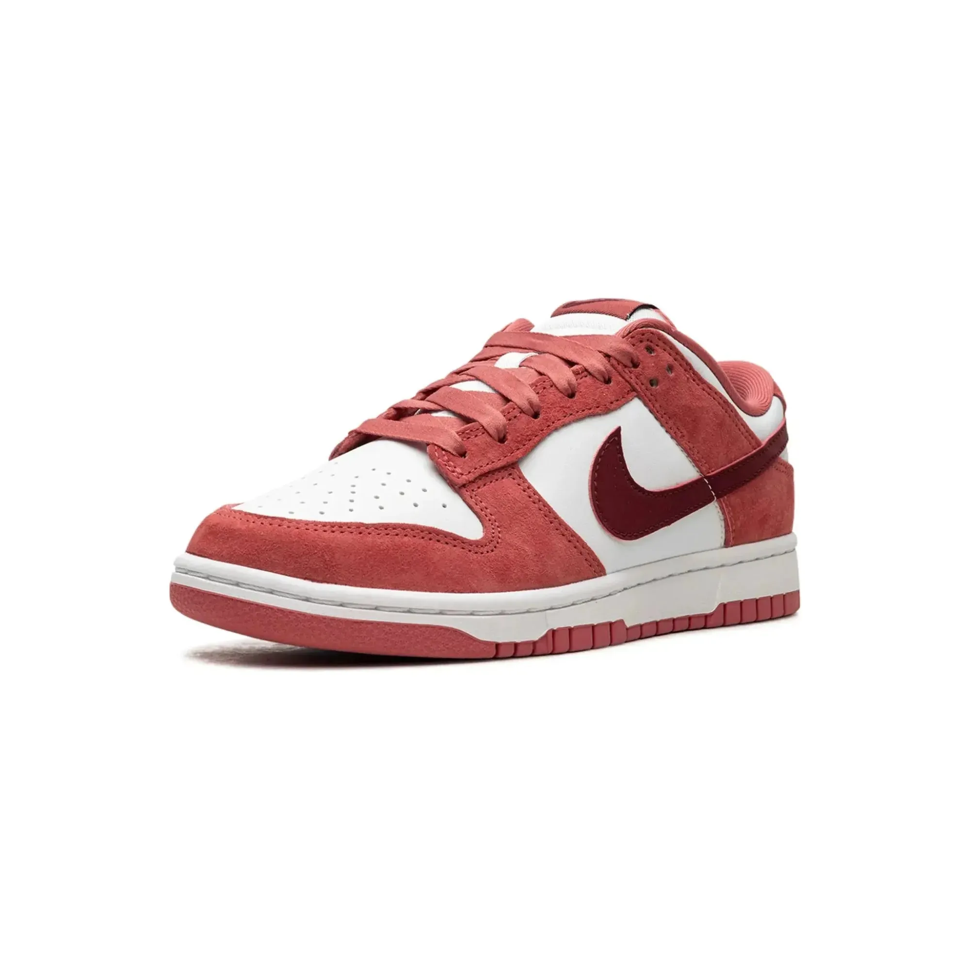 Nike Dunk Low Valentine's Day