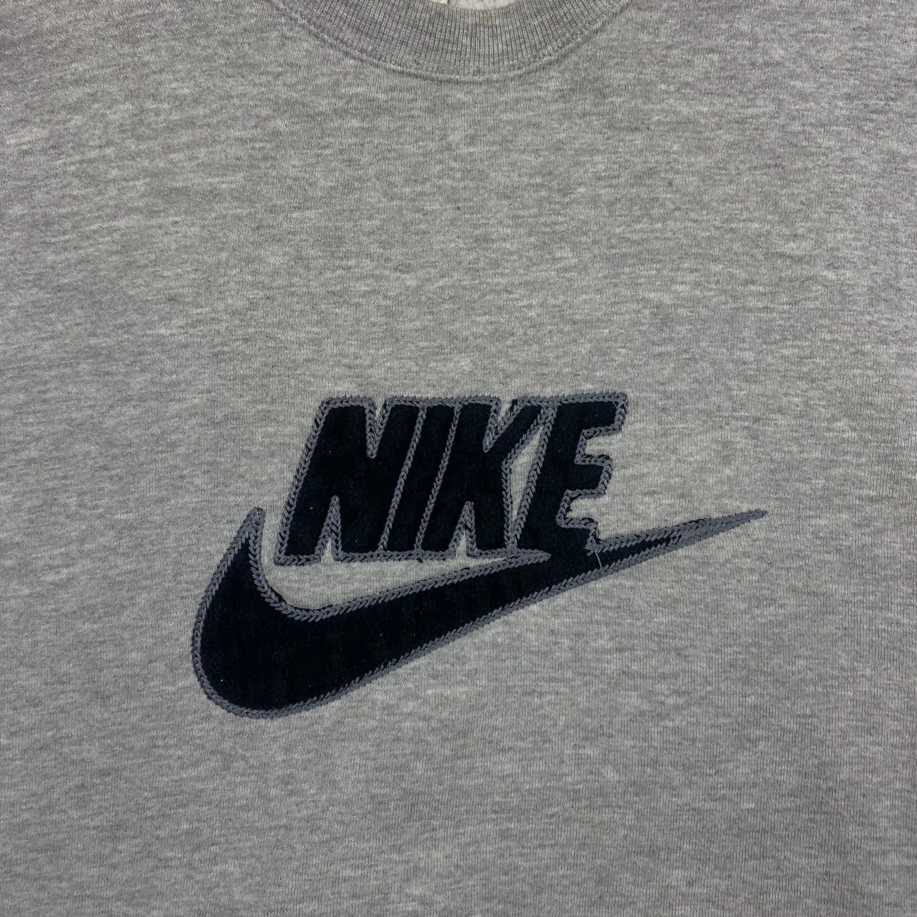 Nike Embroidered Centre Logo Crewneck (XL)