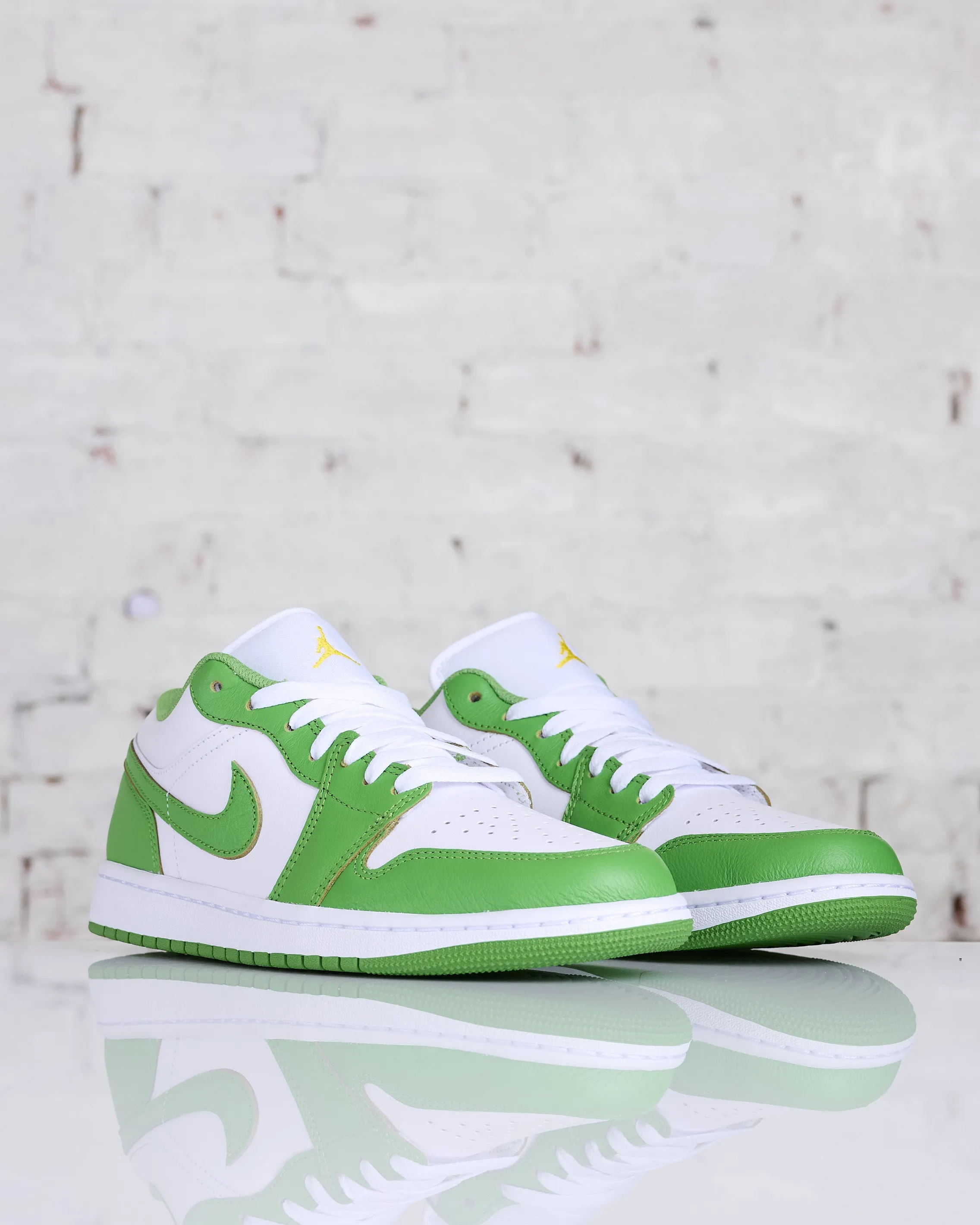 Nike Men's Air Jordan 1 Low SE White/Chlorophyll-Lightening