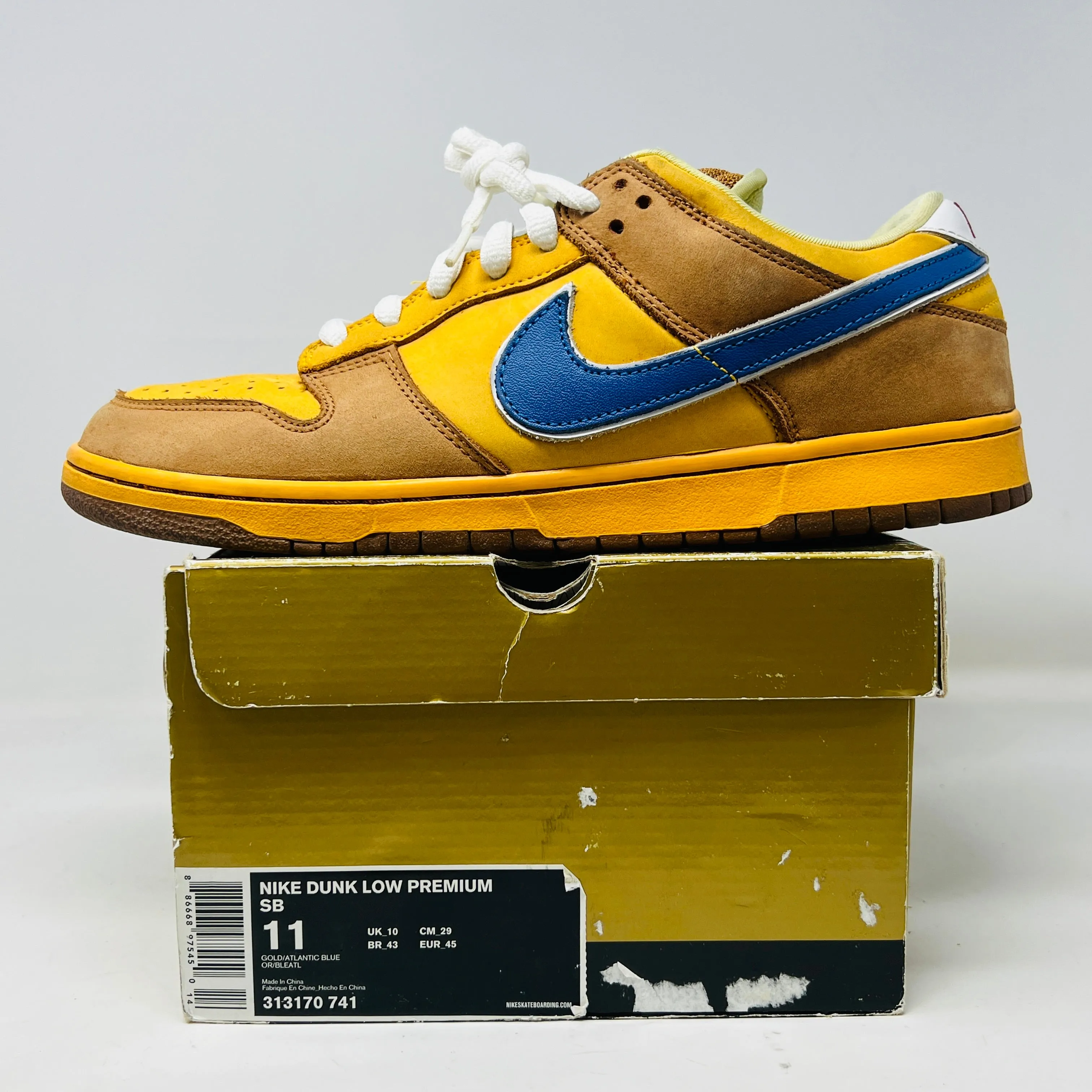 Nike SB Dunk Low Newcastle Brown Ale
