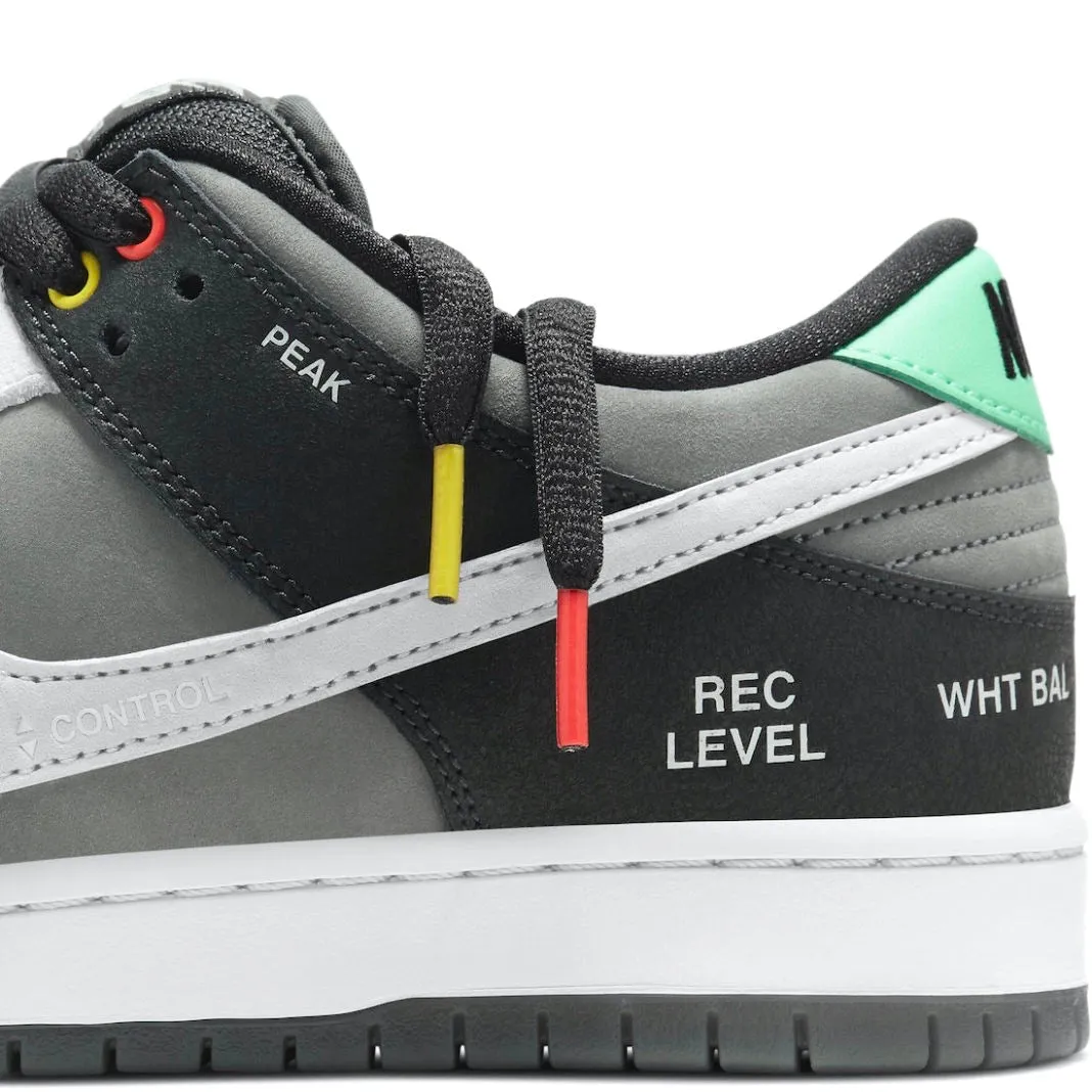 Nike SB Dunk Low VX1000