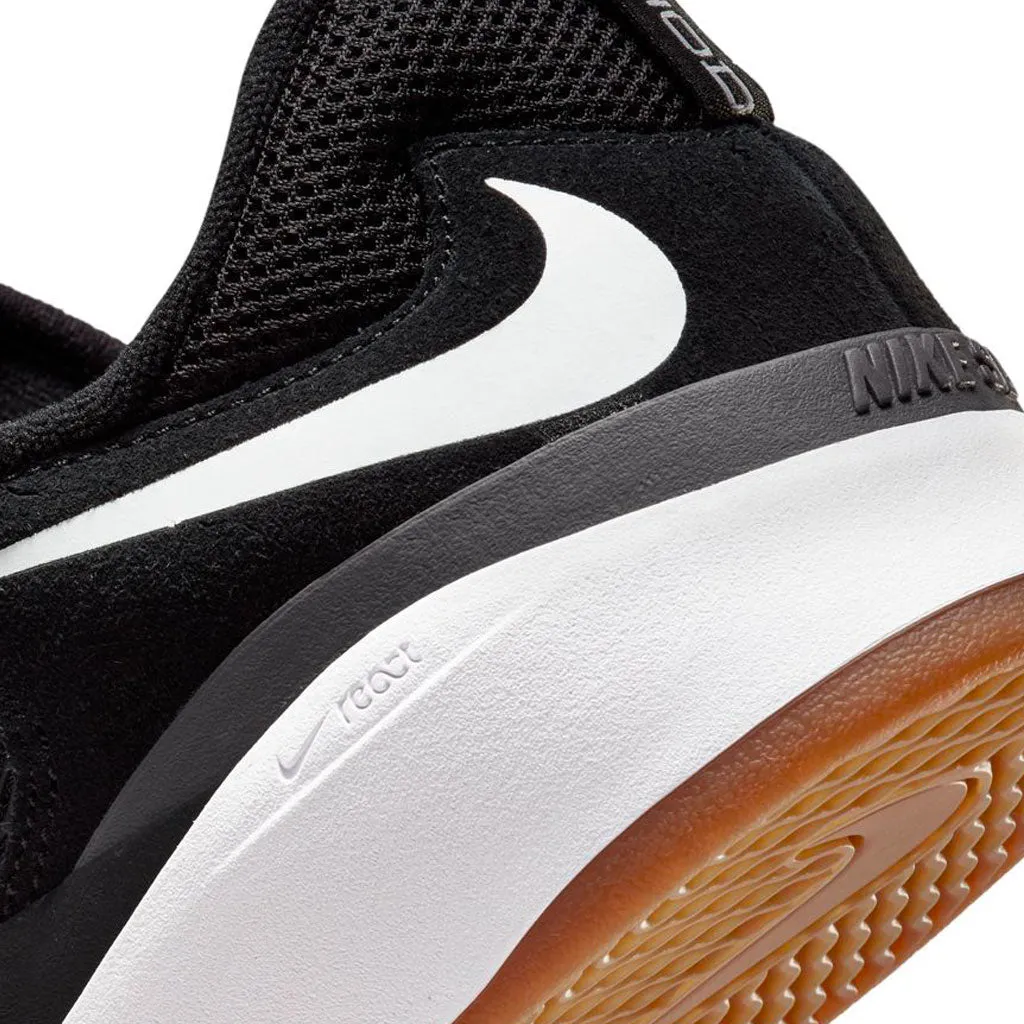 Nike SB Ishod // Black/White