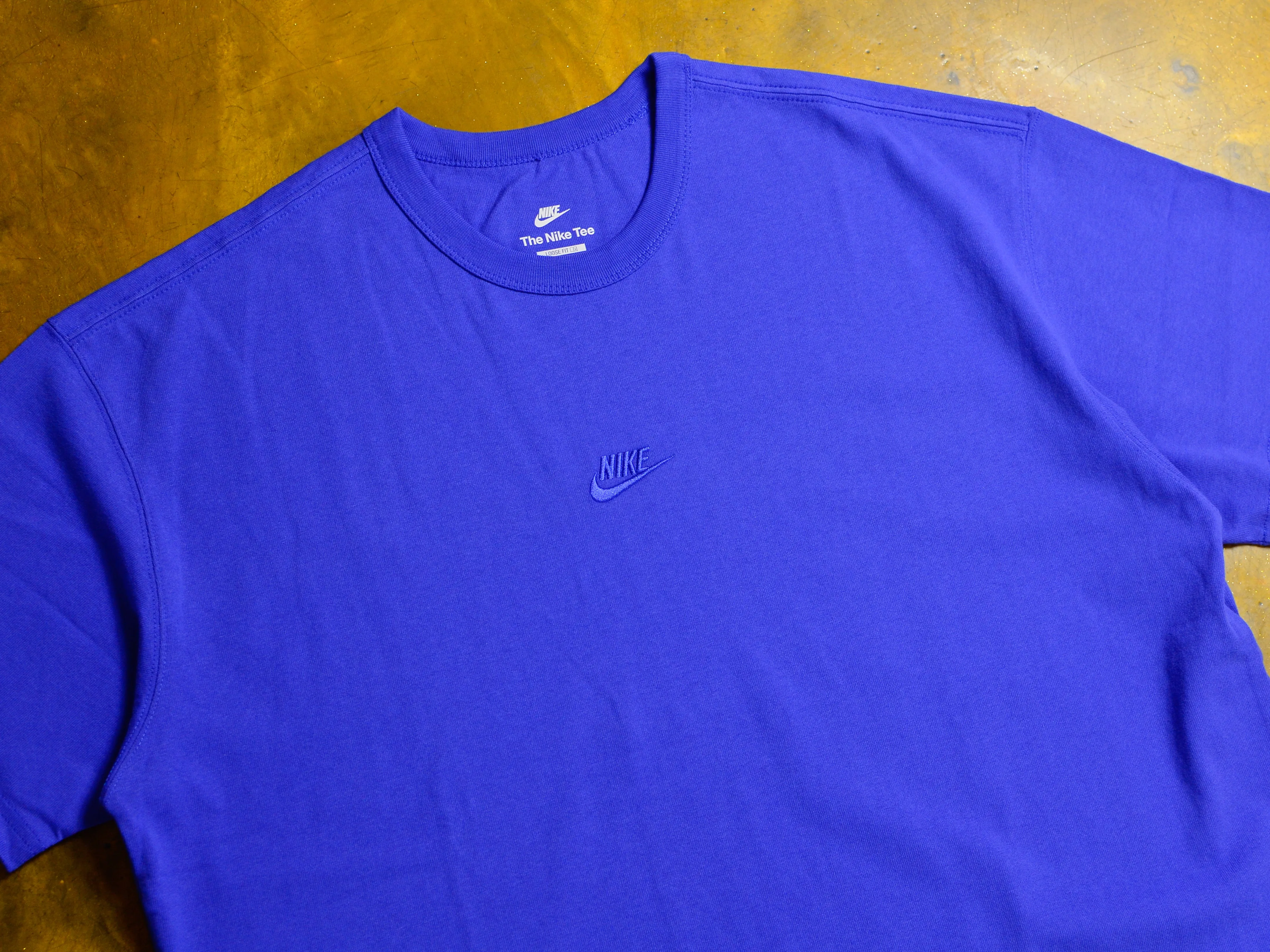 Nike Sportswear Premium Essential Tonal T-Shirt - Game Royal