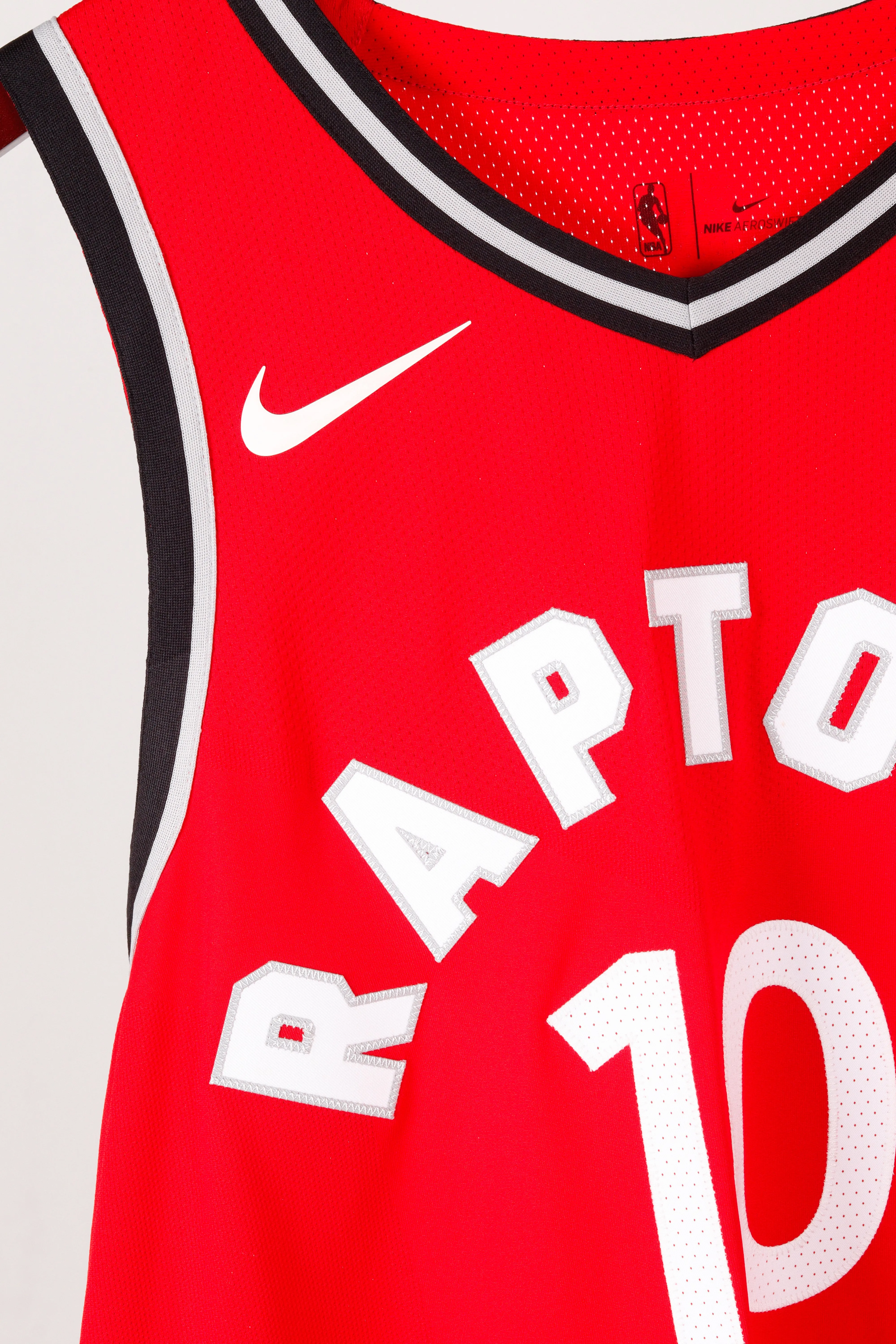 Nike 'Toronto Raptors 2017-18 DeMar DeRozan Away Authentic' Aeroswift Jersey