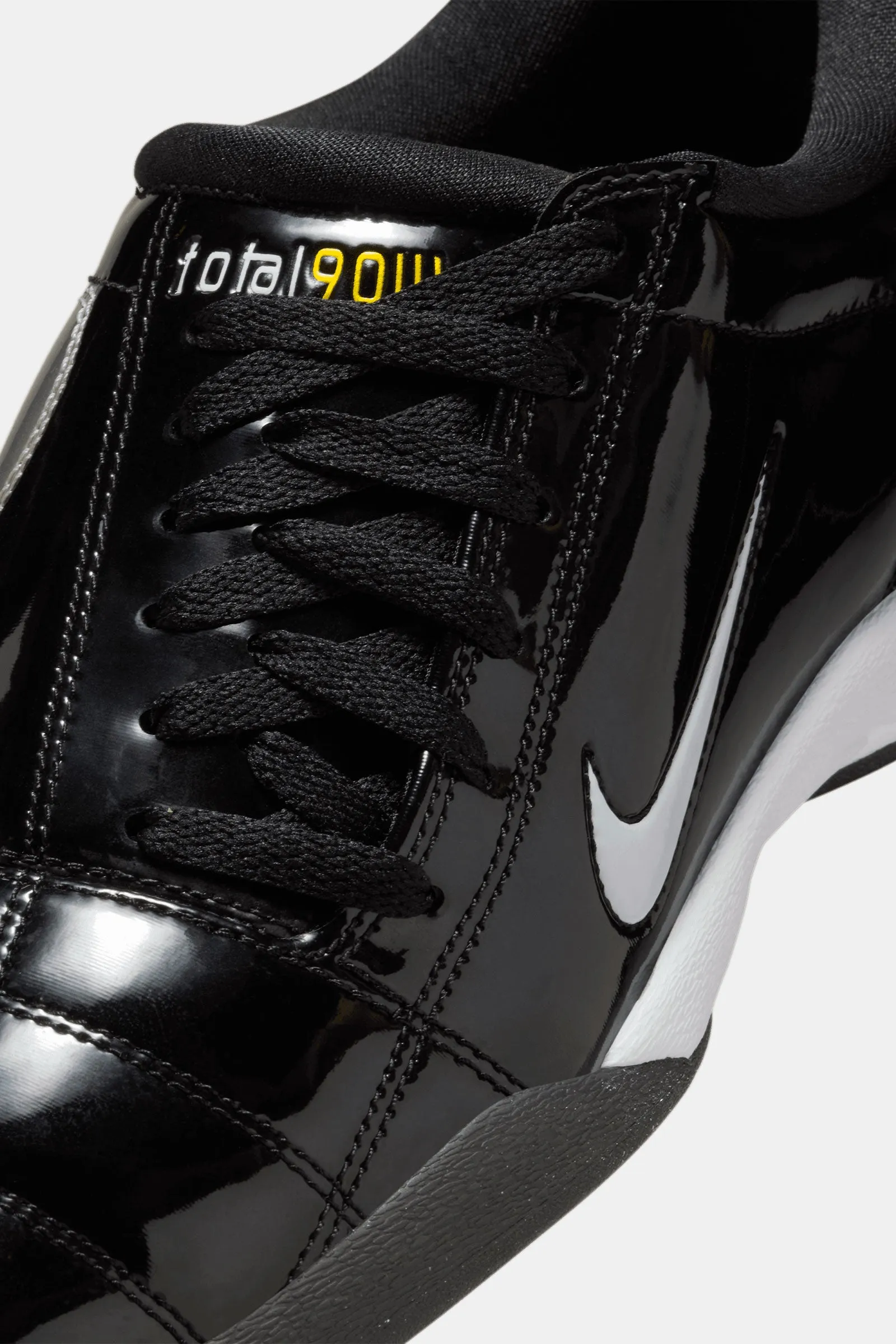 Nike Total 90 SP