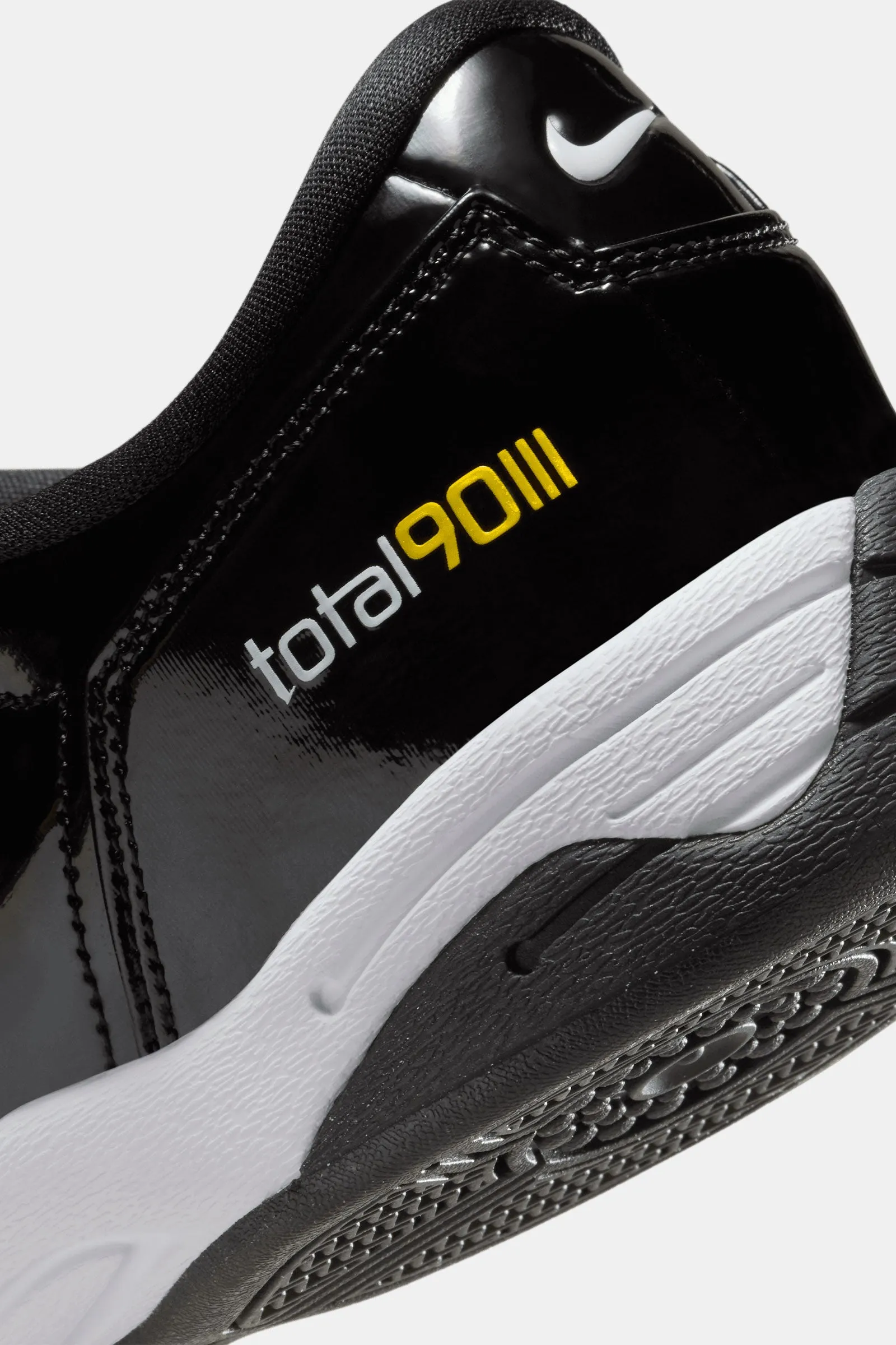 Nike Total 90 SP