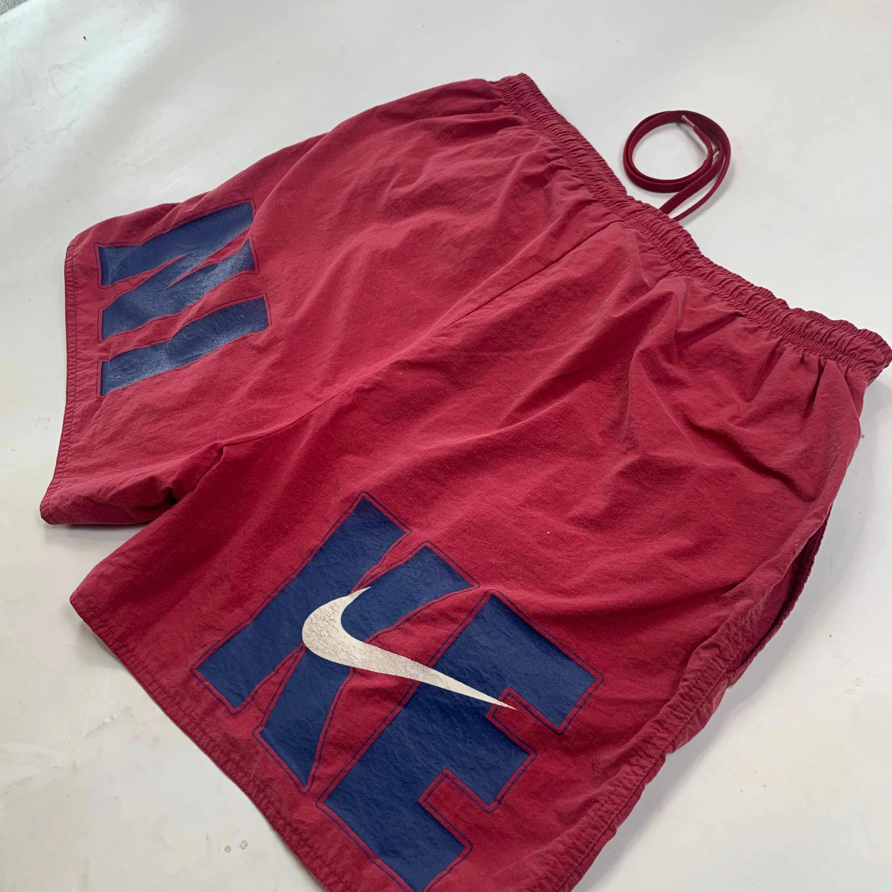 Nike Vintage Red Shorts (L)