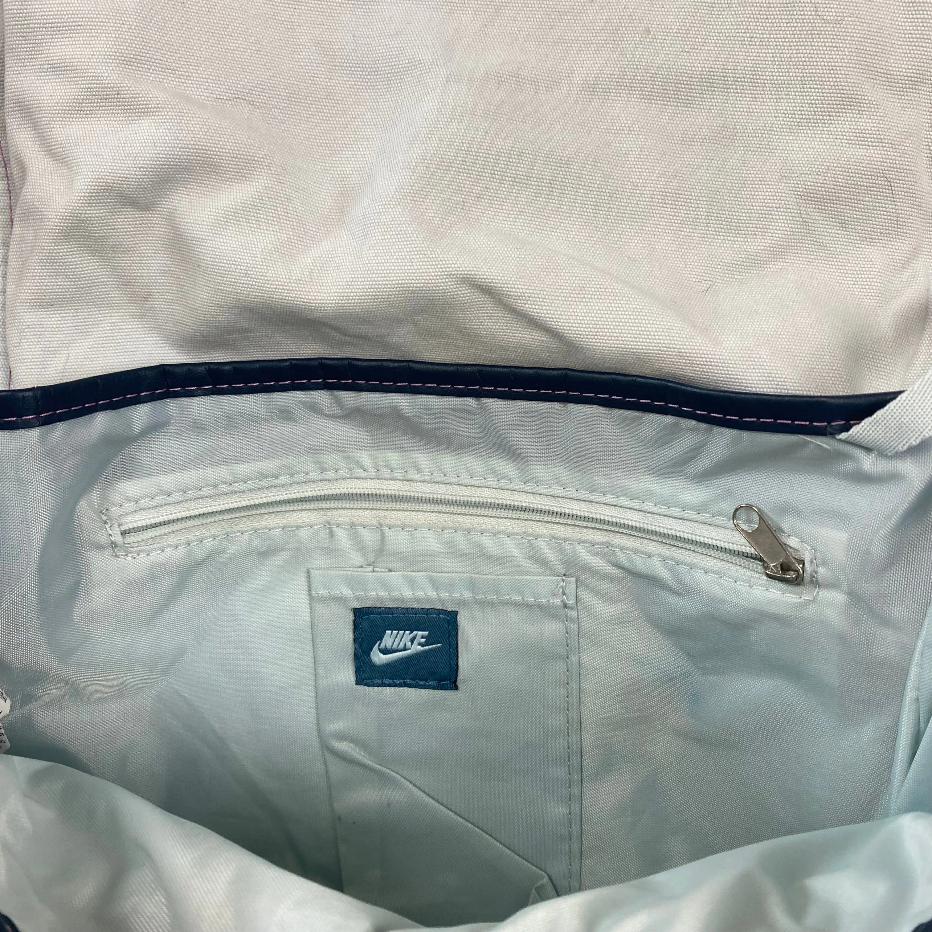 Nike Vintage White Shoulder Pack