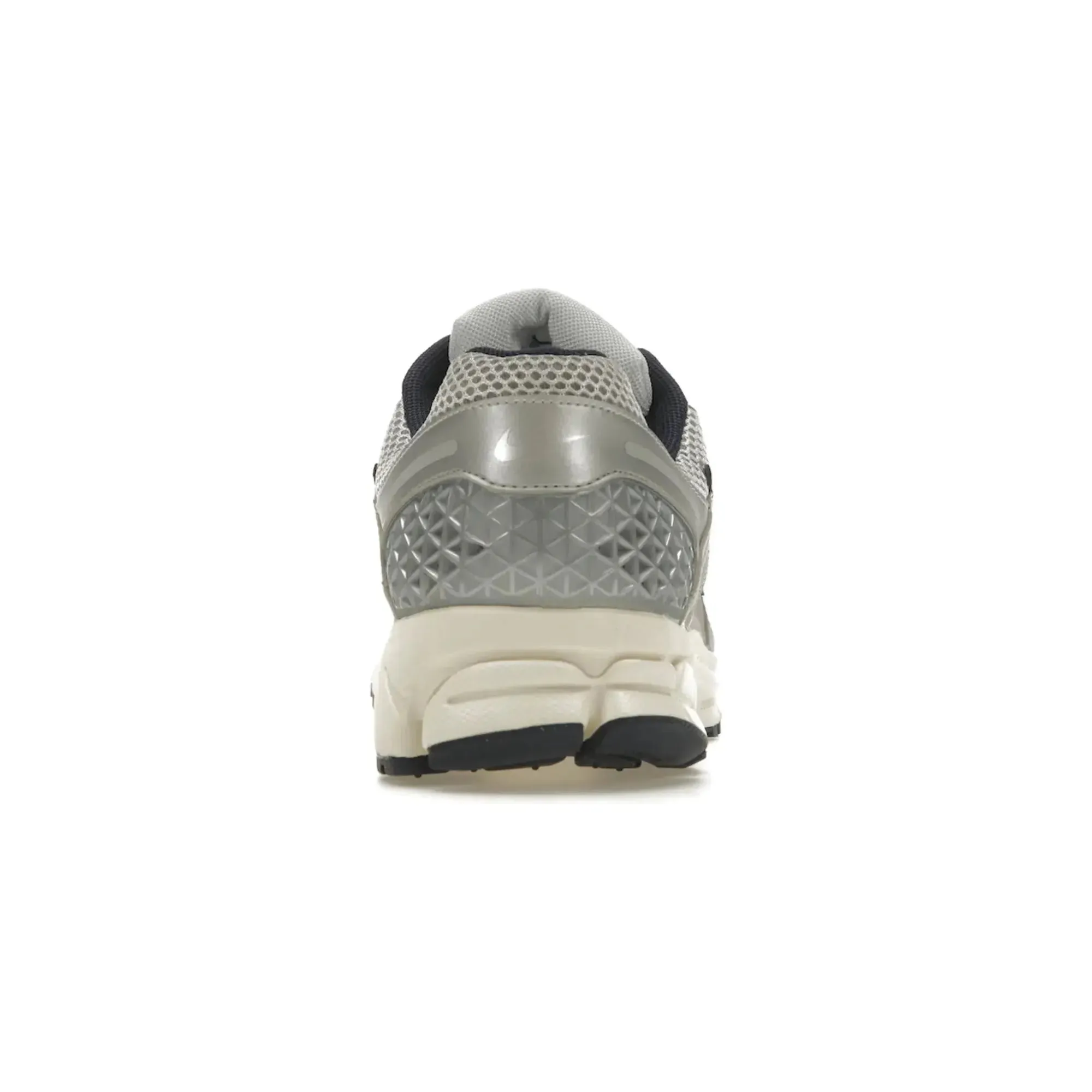 Nike Vomero 5 Pure Platinum Laser Orange