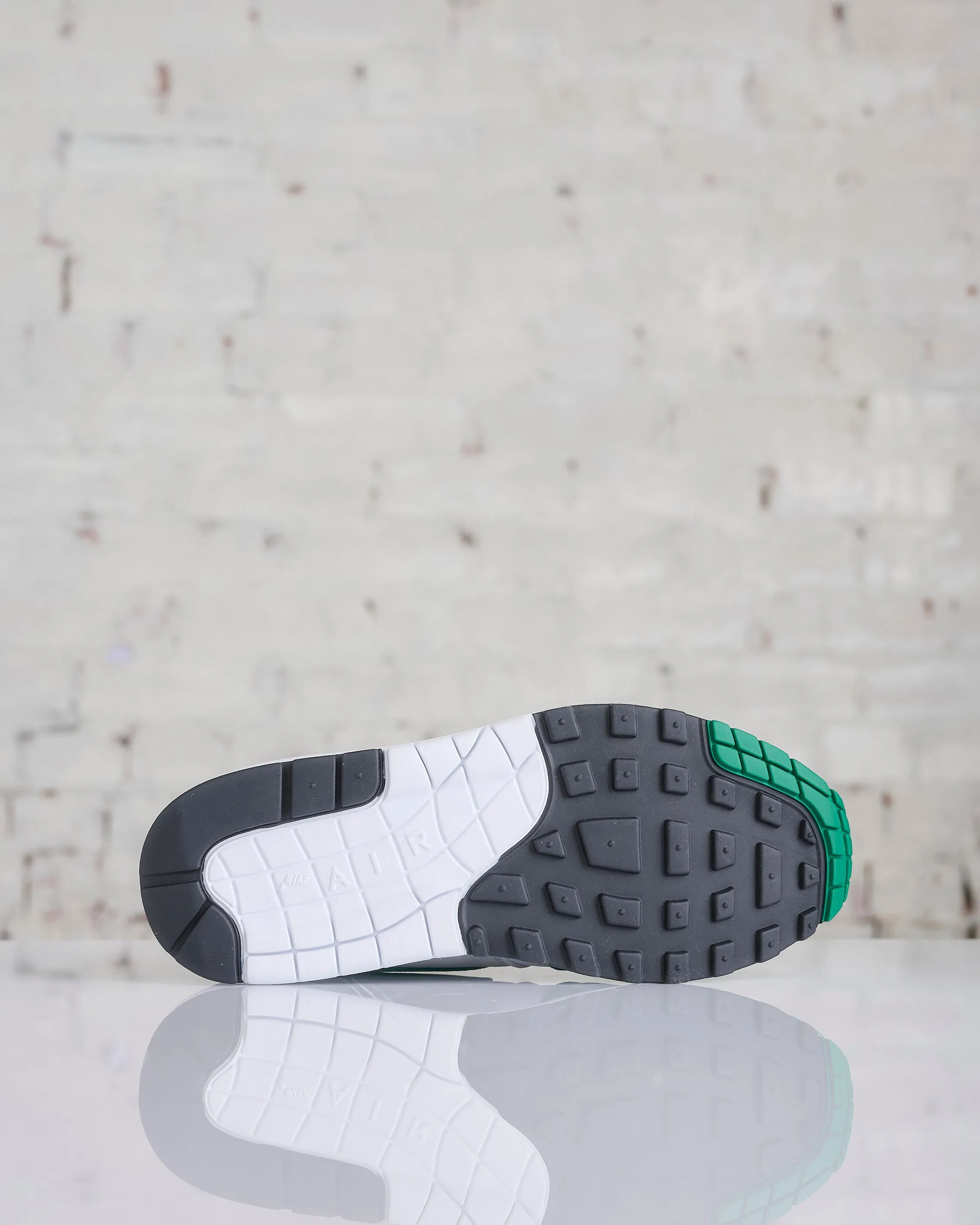 Nike Women's Nike Air Max 1 Neutral Grey Malachite-White-Black