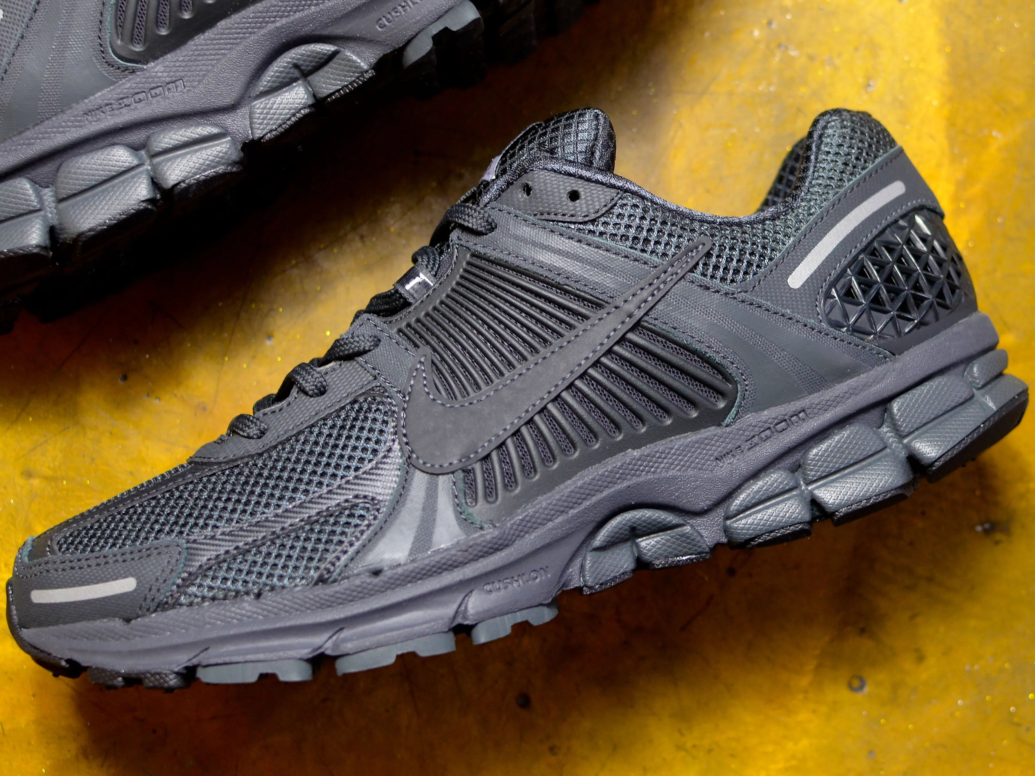 Nike Zoom Vomero 5 - Anthracite