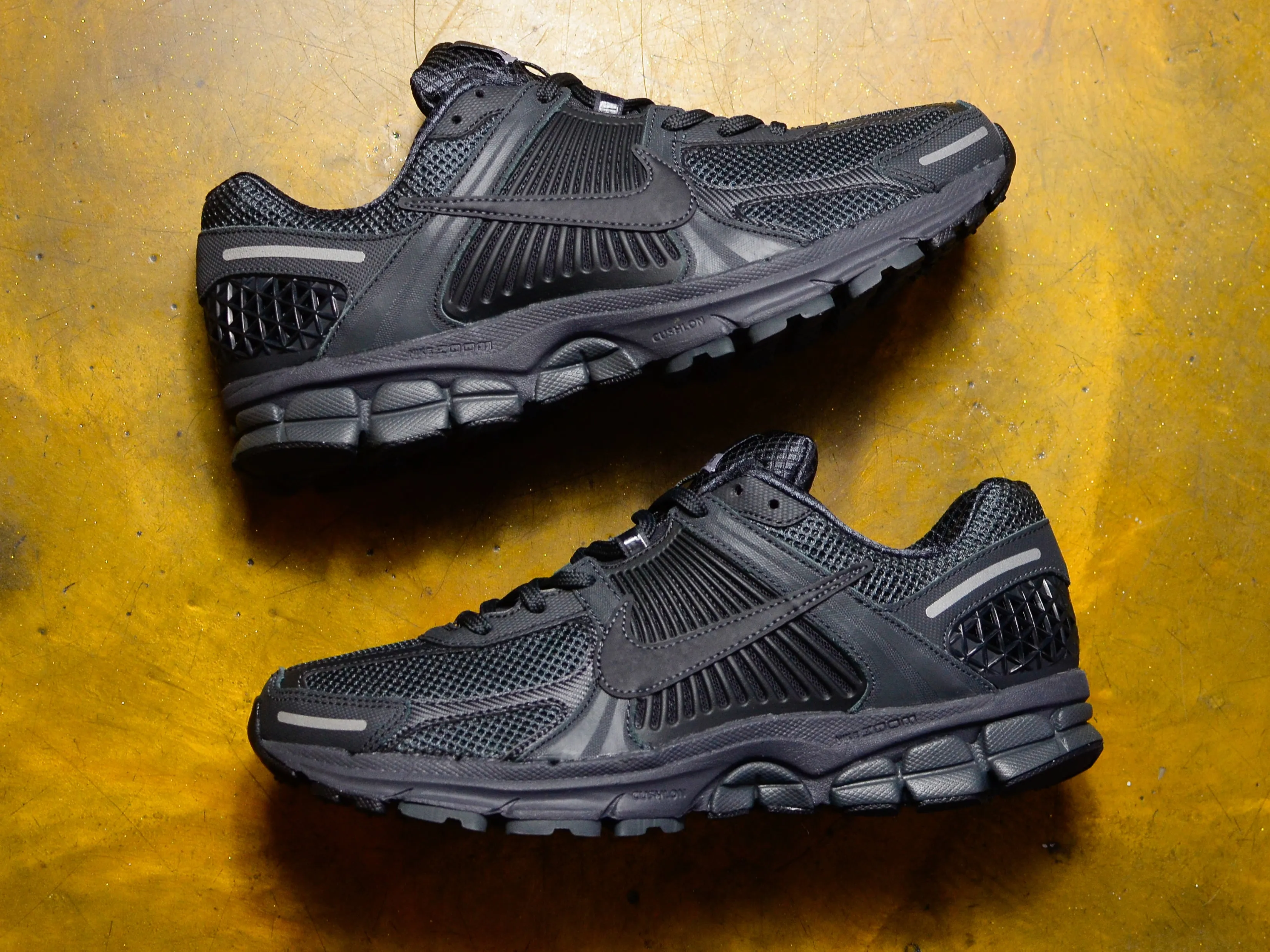 Nike Zoom Vomero 5 - Anthracite
