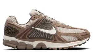 Nike Zoom Vomero 5 Mink Brown