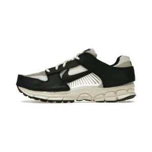 Nike Zoom Vomero 5 Timeless Panda Dunk
