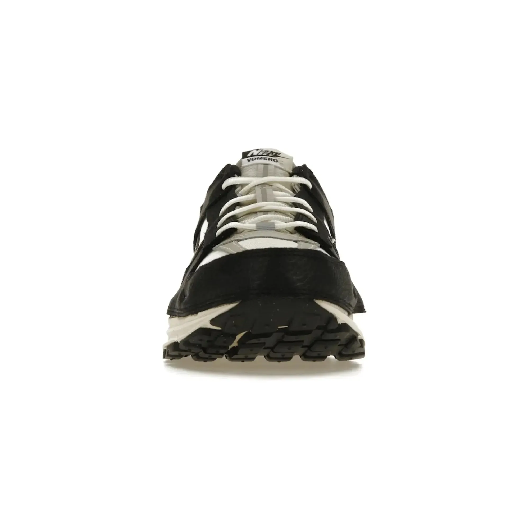 Nike Zoom Vomero 5 Timeless Panda Dunk