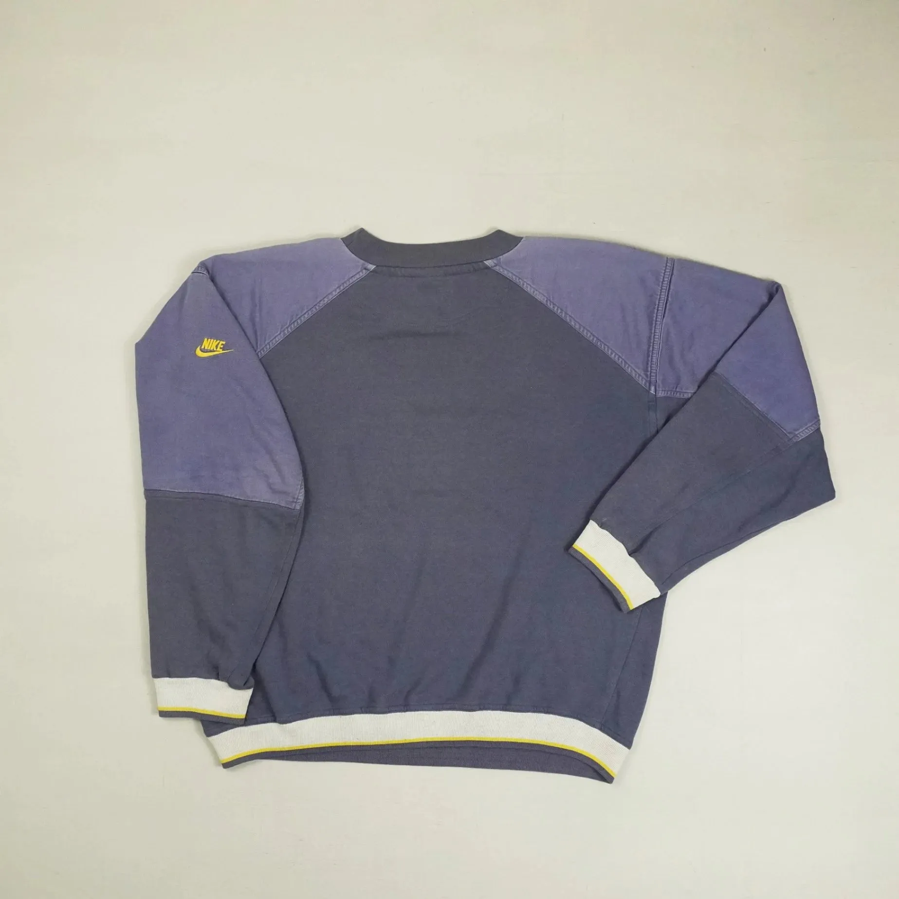 Vintage Nike Blue Sweatshirt (XL)