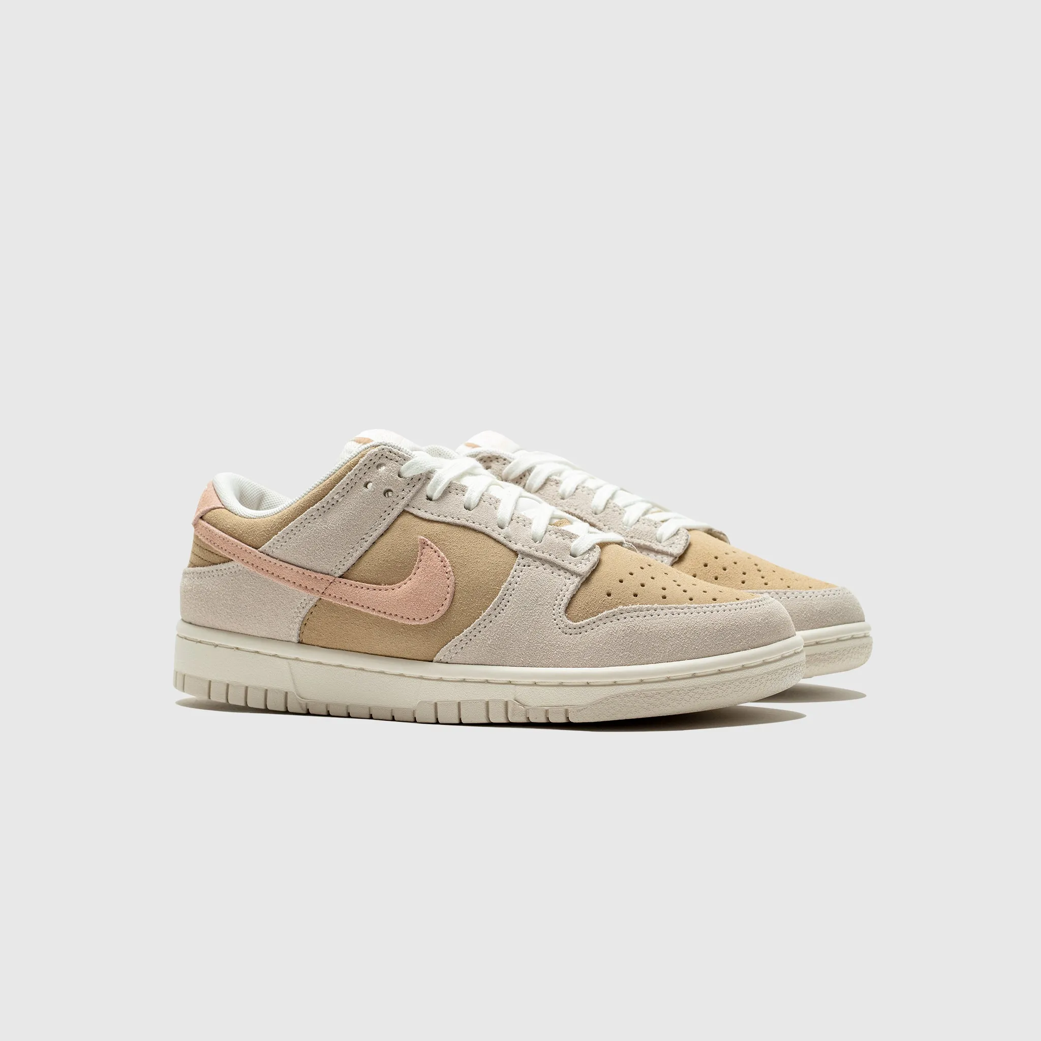WMNS DUNK LOW WASHED CORAL