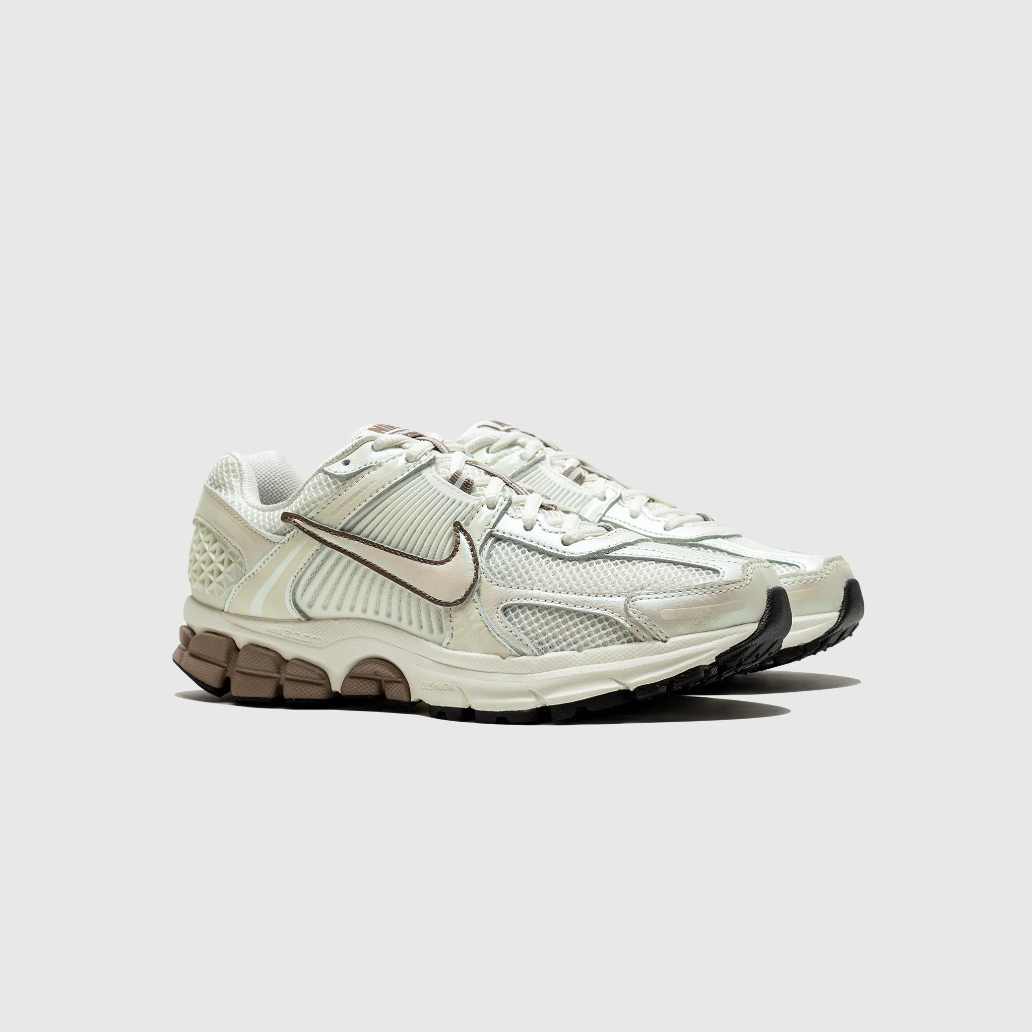 WMNS ZOOM VOMERO 5 MINK BROWN