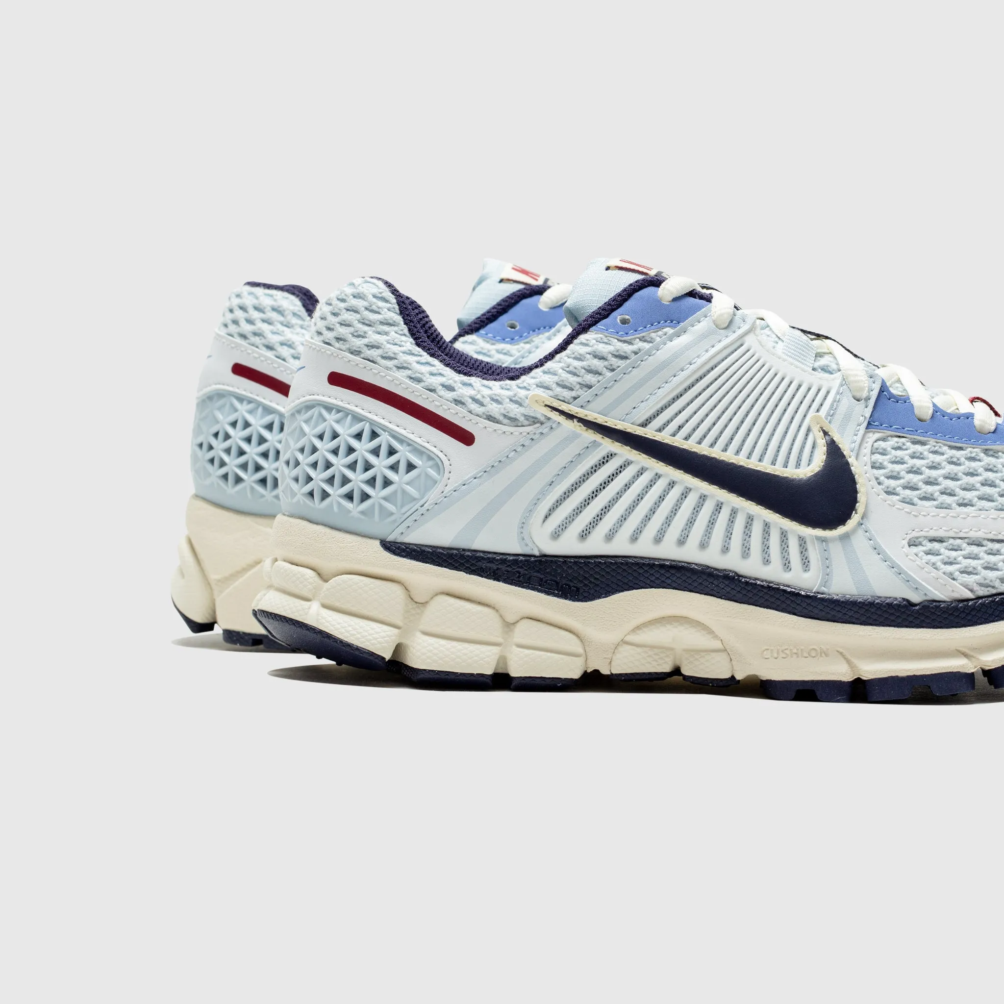 WMNS ZOOM VOMERO 5 PURPLE INK
