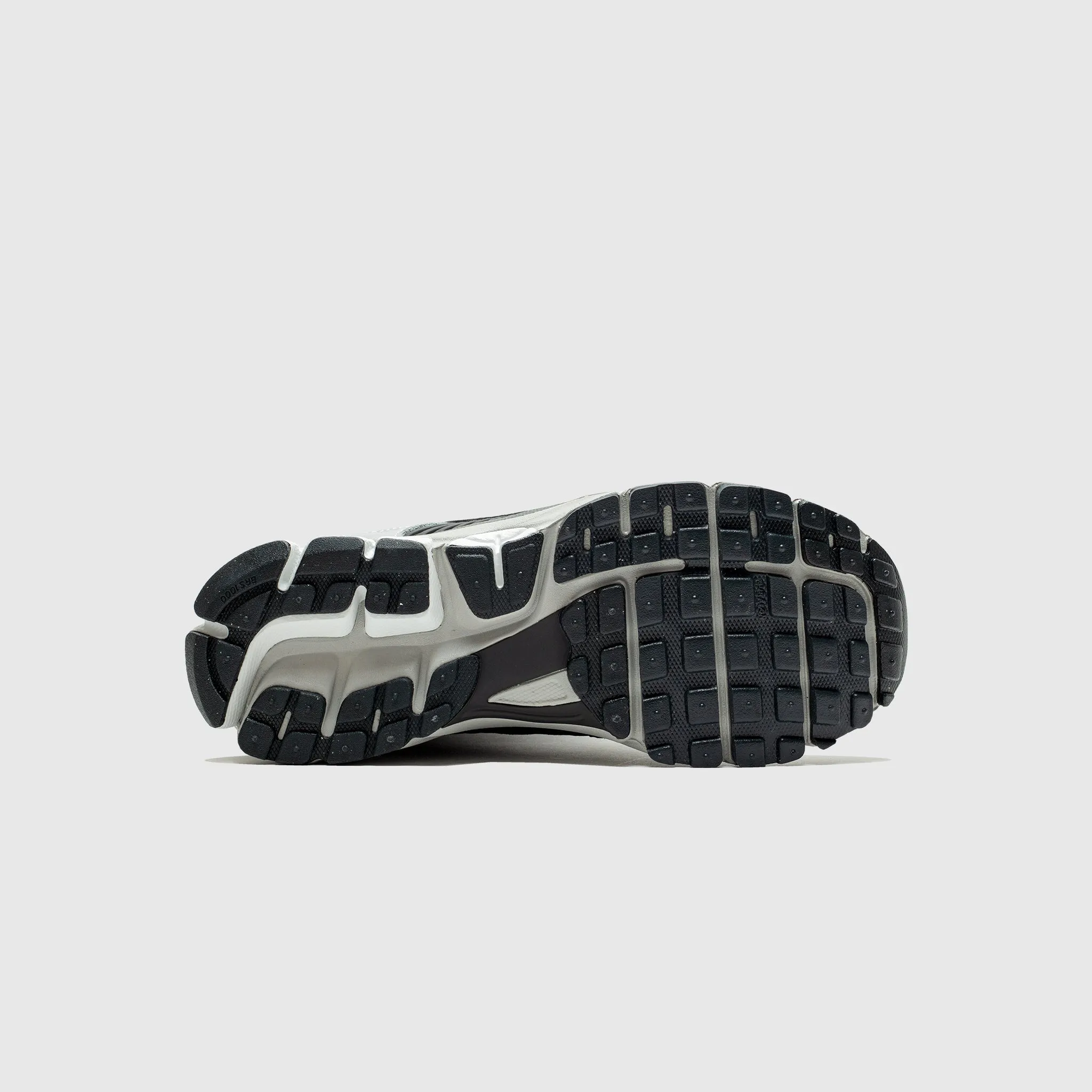 ZOOM VOMERO 5 DARK SMOKE GREY