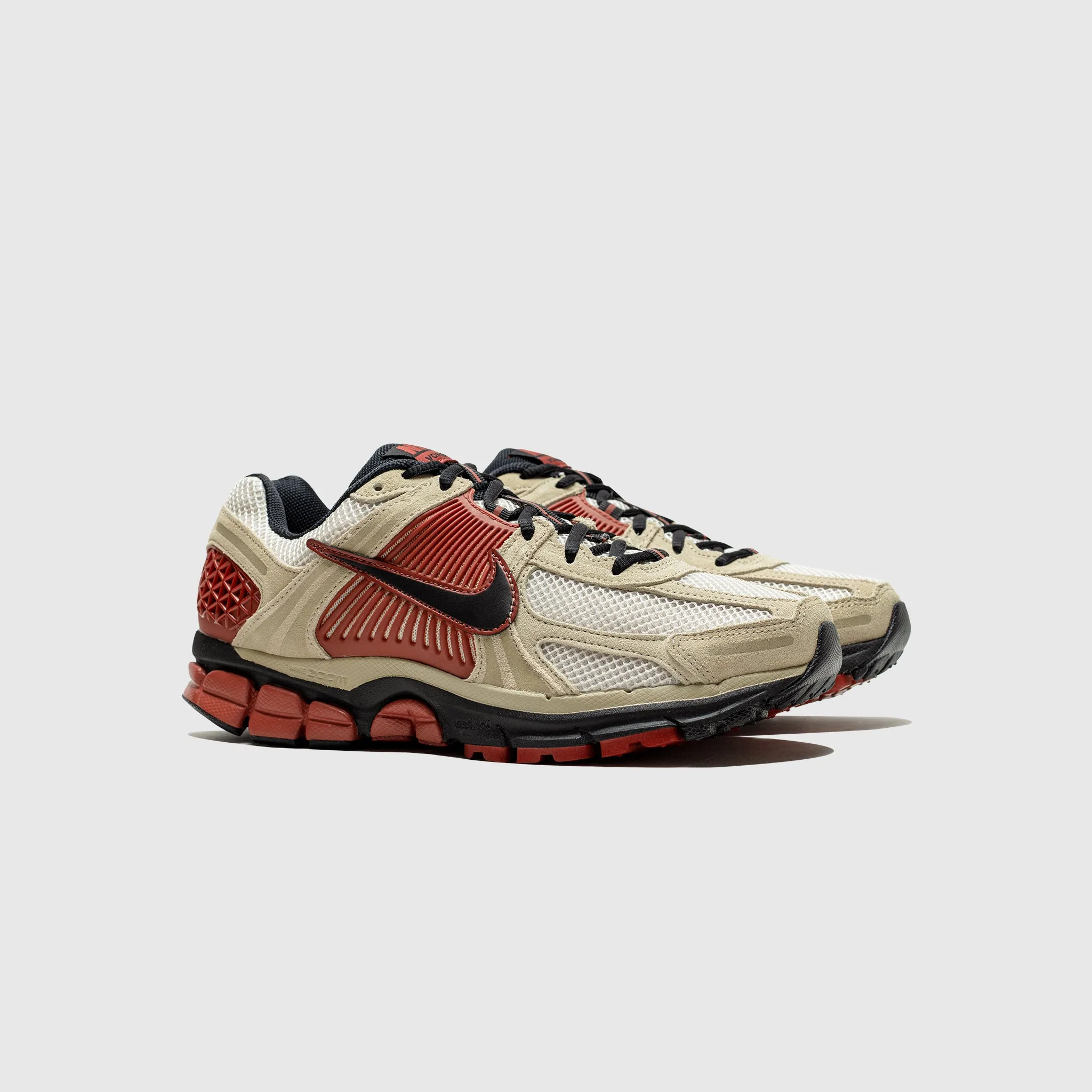 ZOOM VOMERO 5 DESERT KHAKI