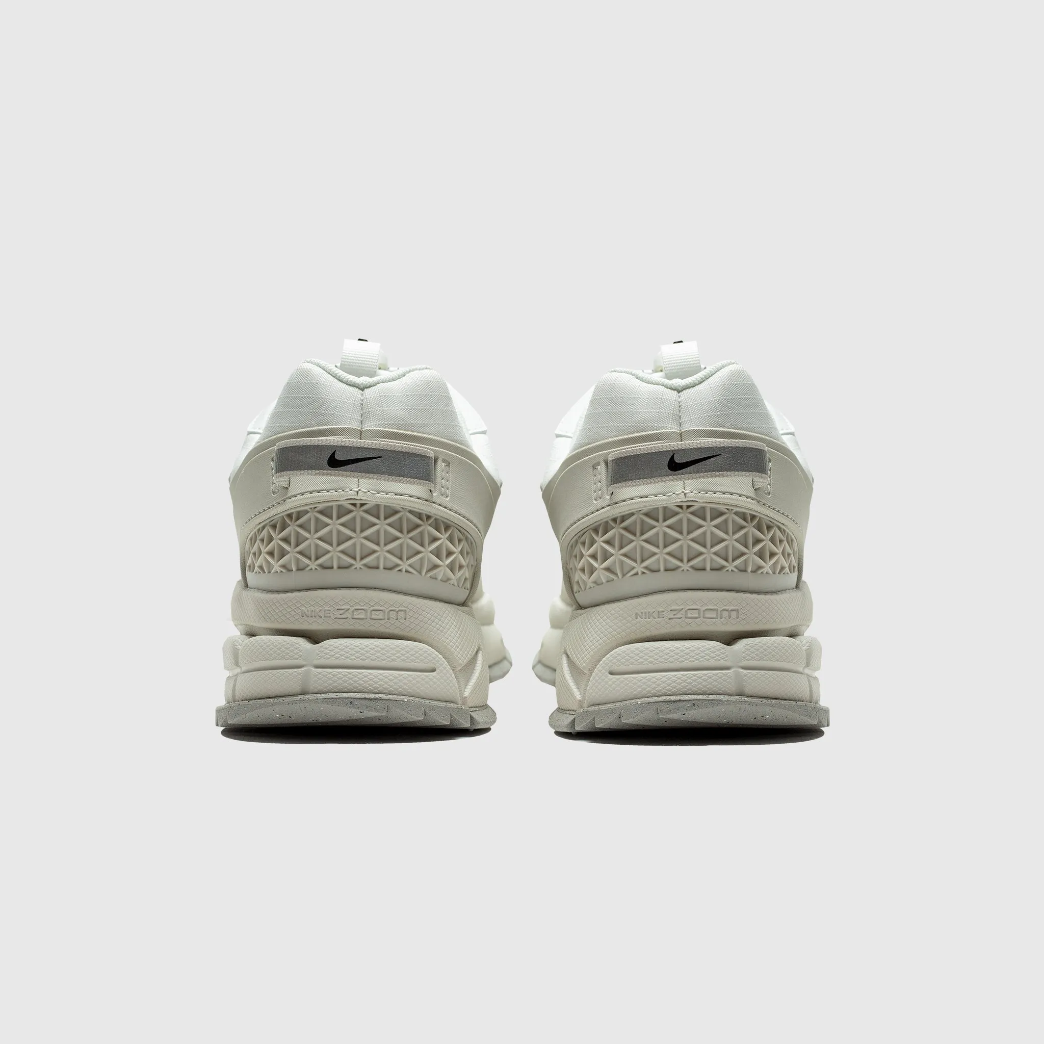 ZOOM VOMERO ROAM LIGHT BONE